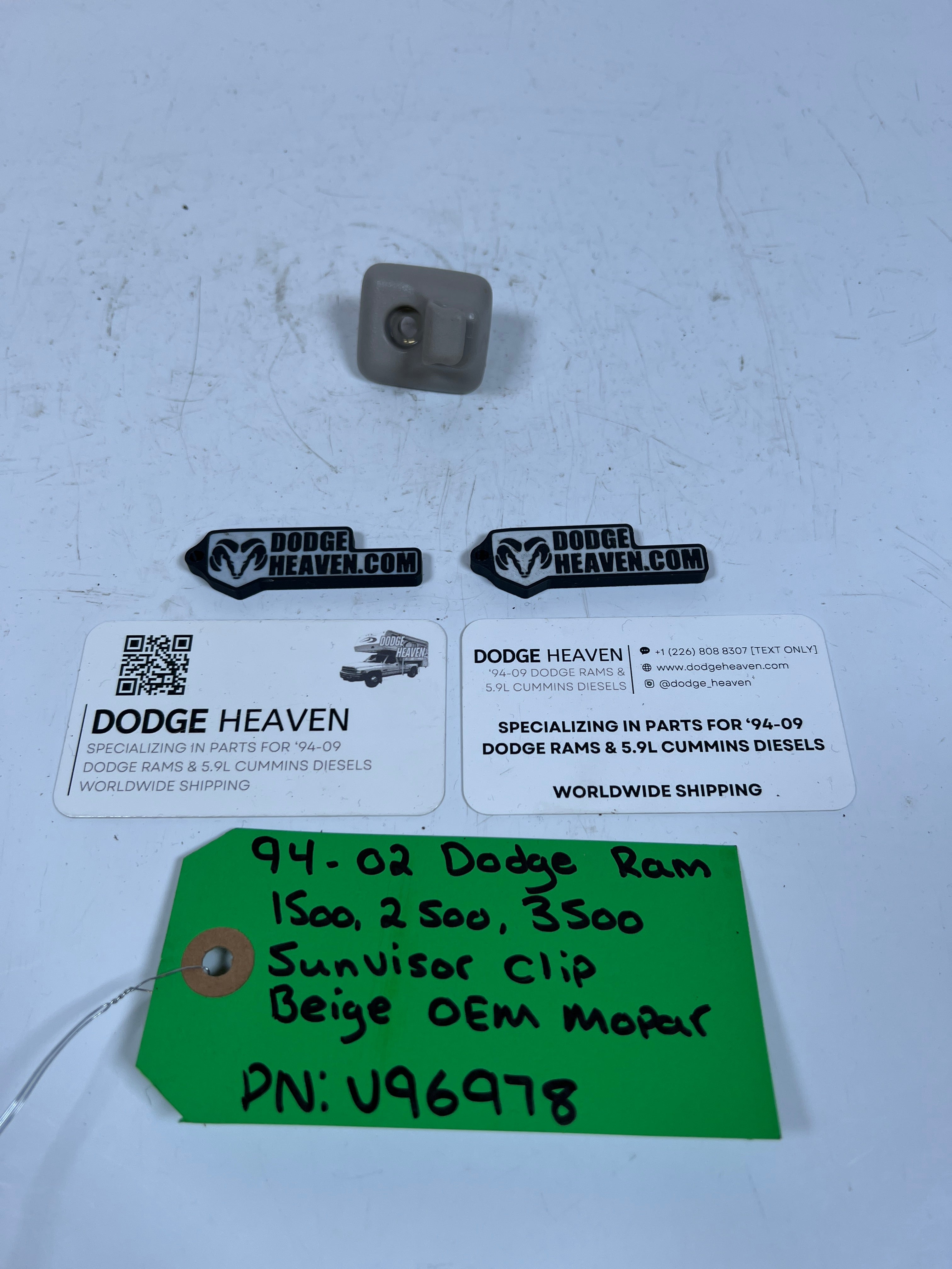 1994-2002 Dodge Ram 1500-3500 Sunvisor Clip