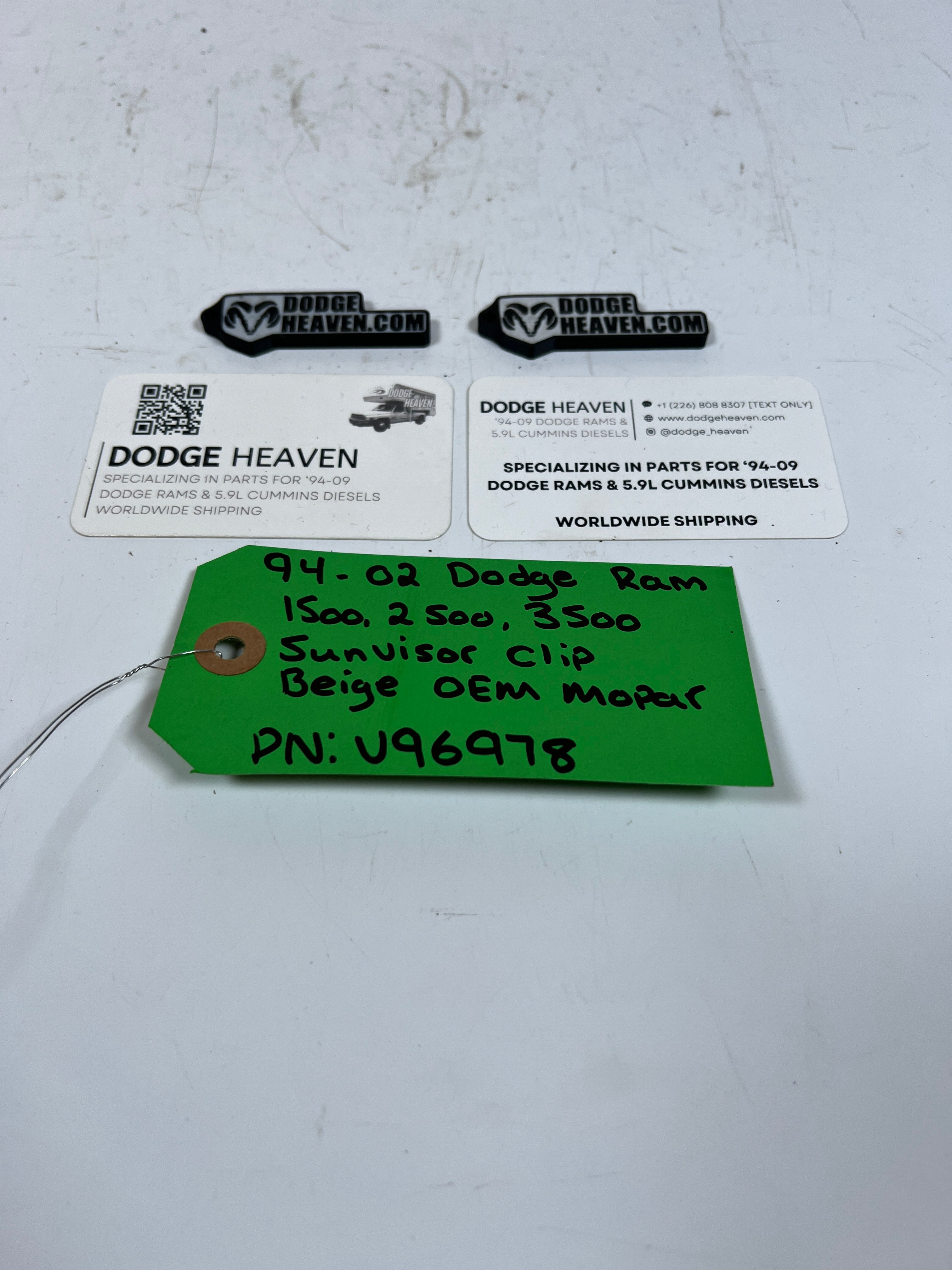 1994-2002 Dodge Ram 1500-3500 Sunvisor Clip