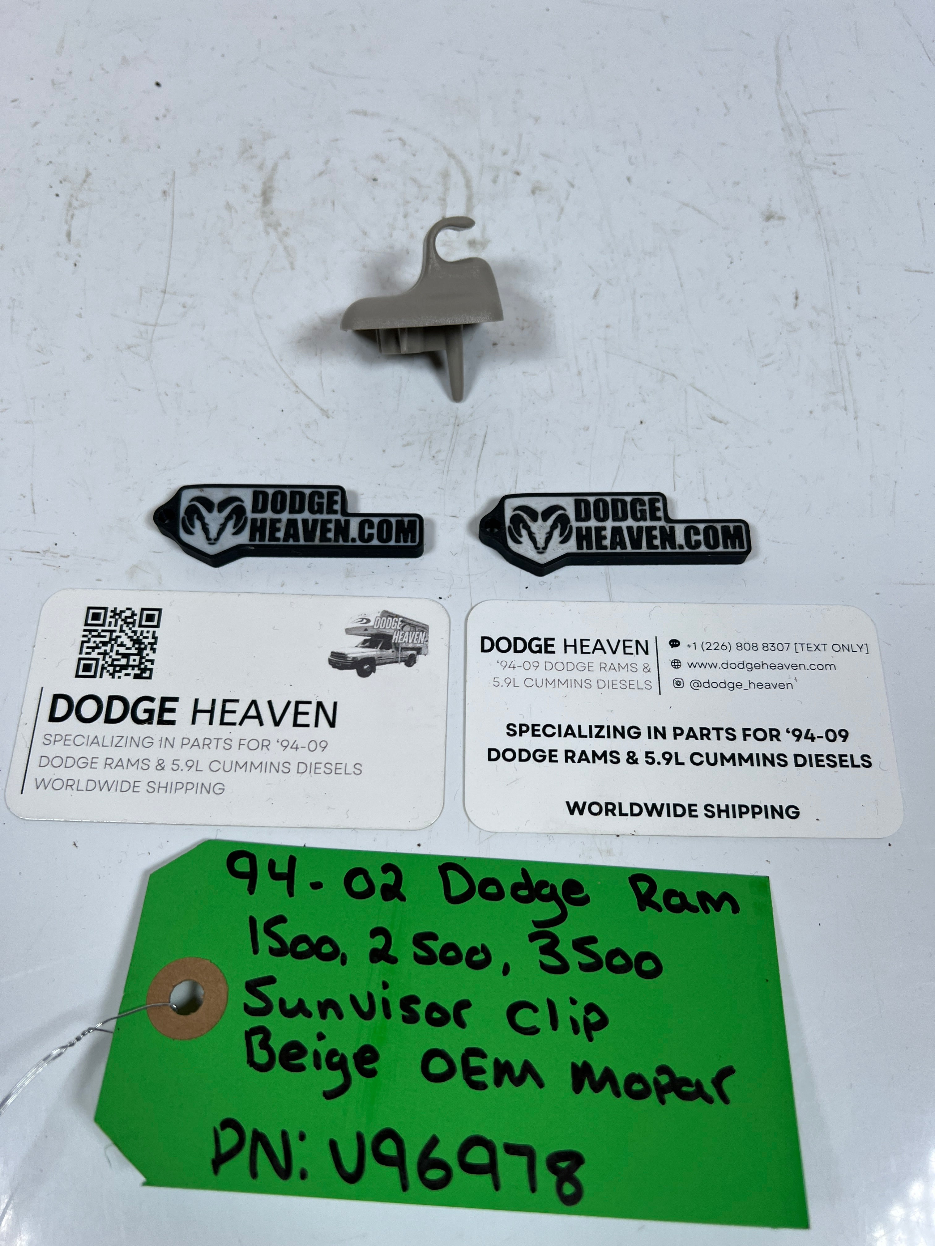 1994-2002 Dodge Ram 1500-3500 Sunvisor Clip