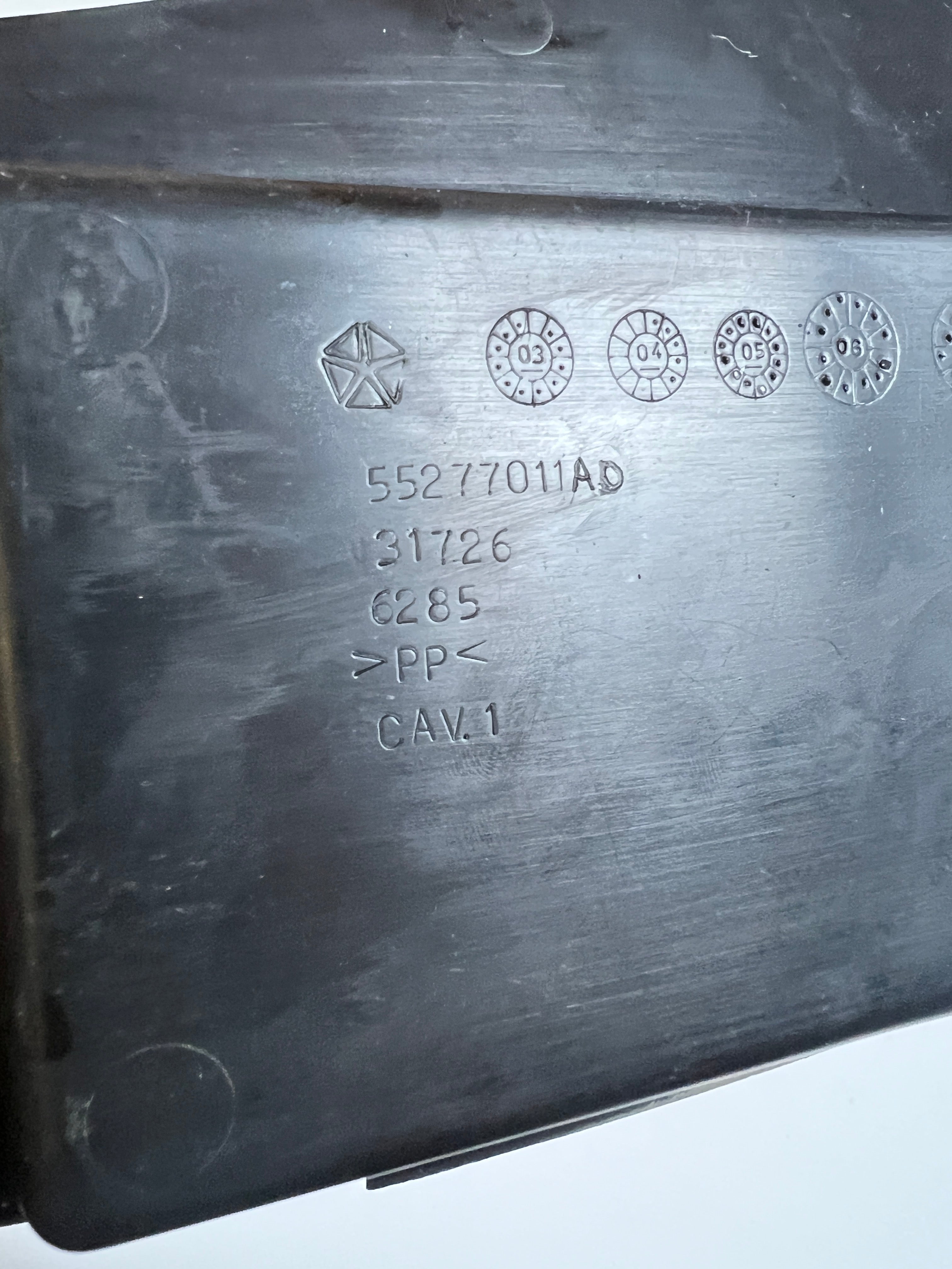 2003-2009 Dodge Ram 1500-3500 Fender Air Intake Dust Sheild RH