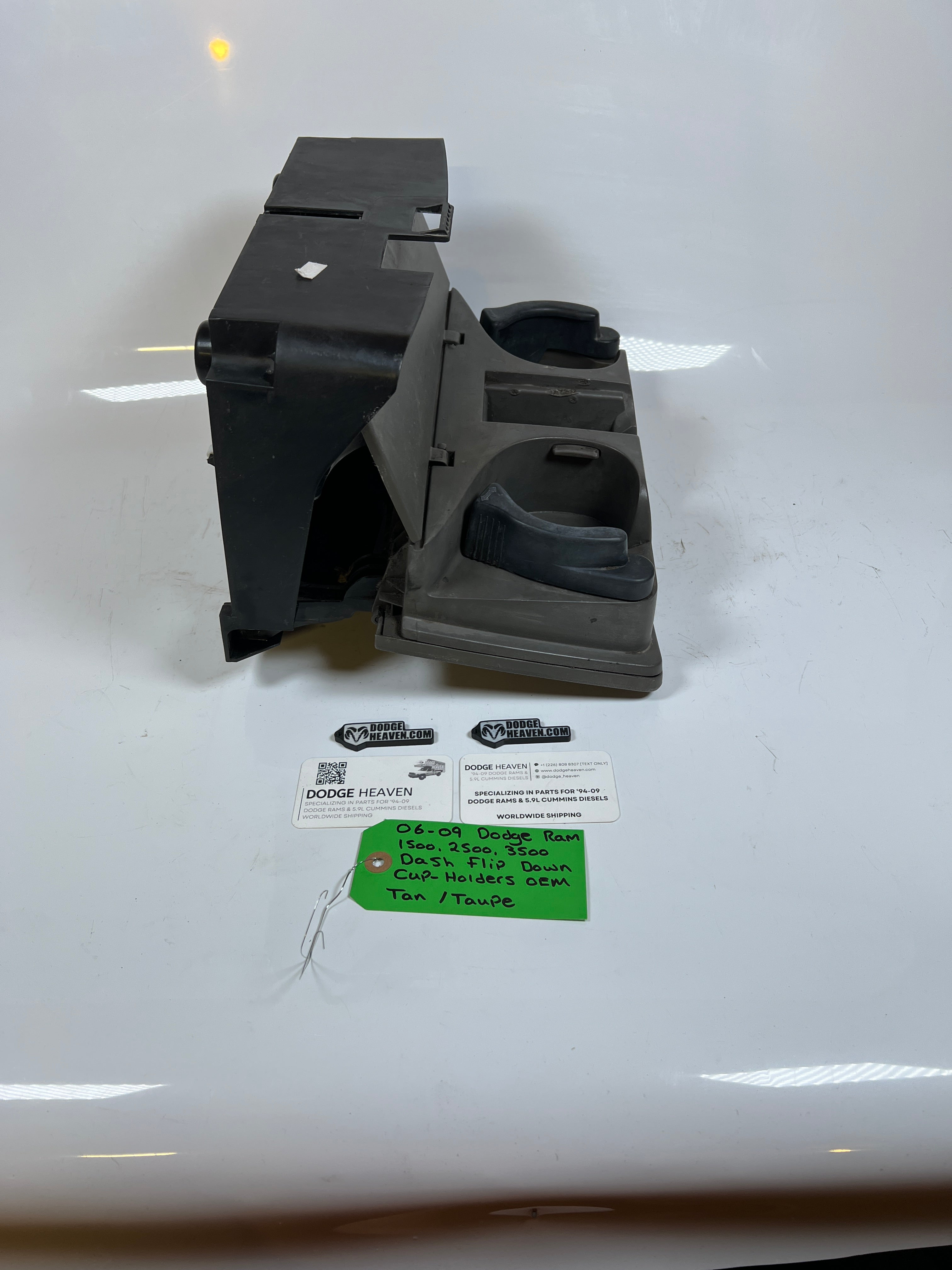 2006-2009 Dodge Ram 1500-3500 Dash Flip Down Cup Holders Tan / Taupe