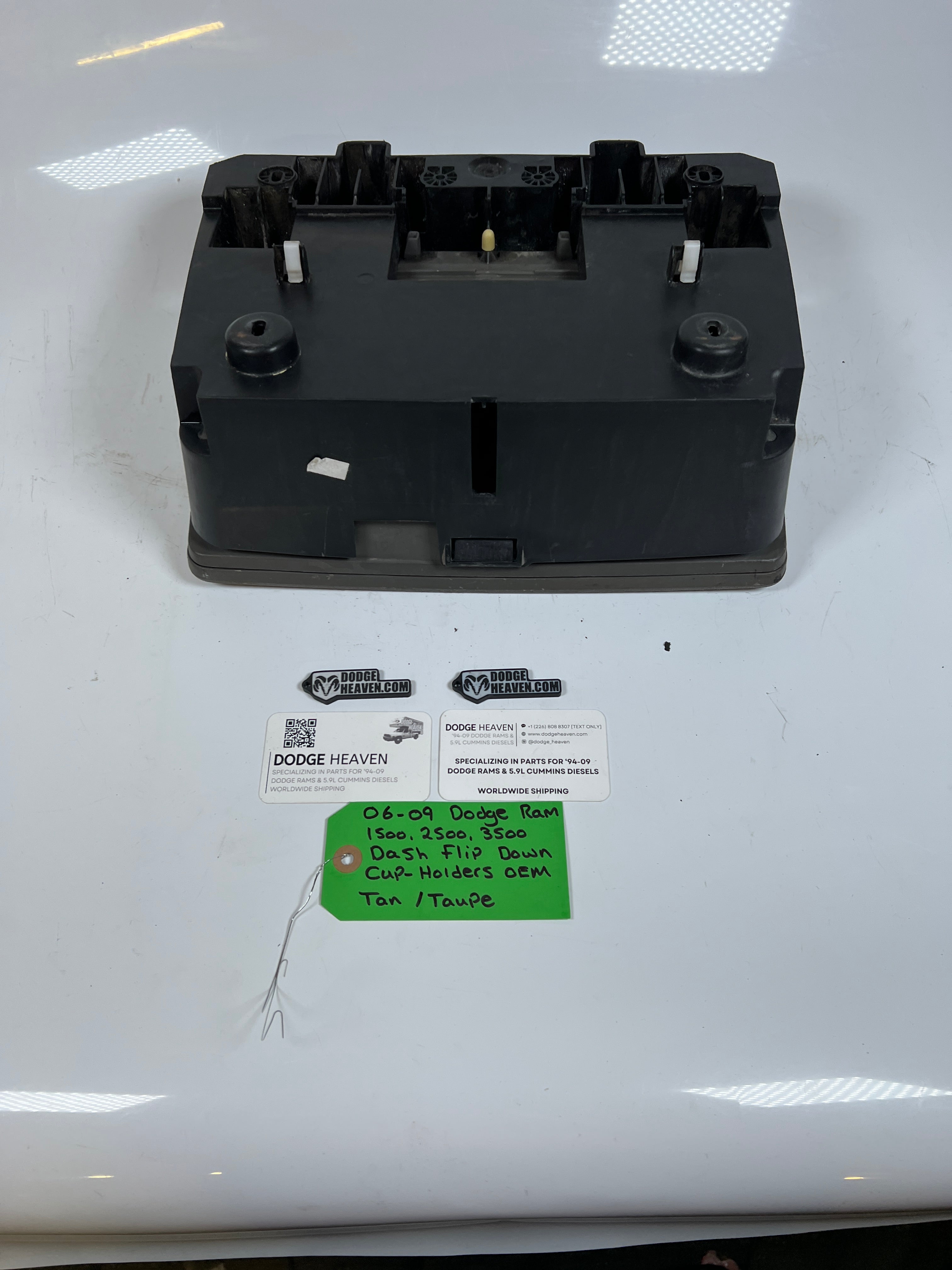 2006-2009 Dodge Ram 1500-3500 Dash Flip Down Cup Holders Tan / Taupe