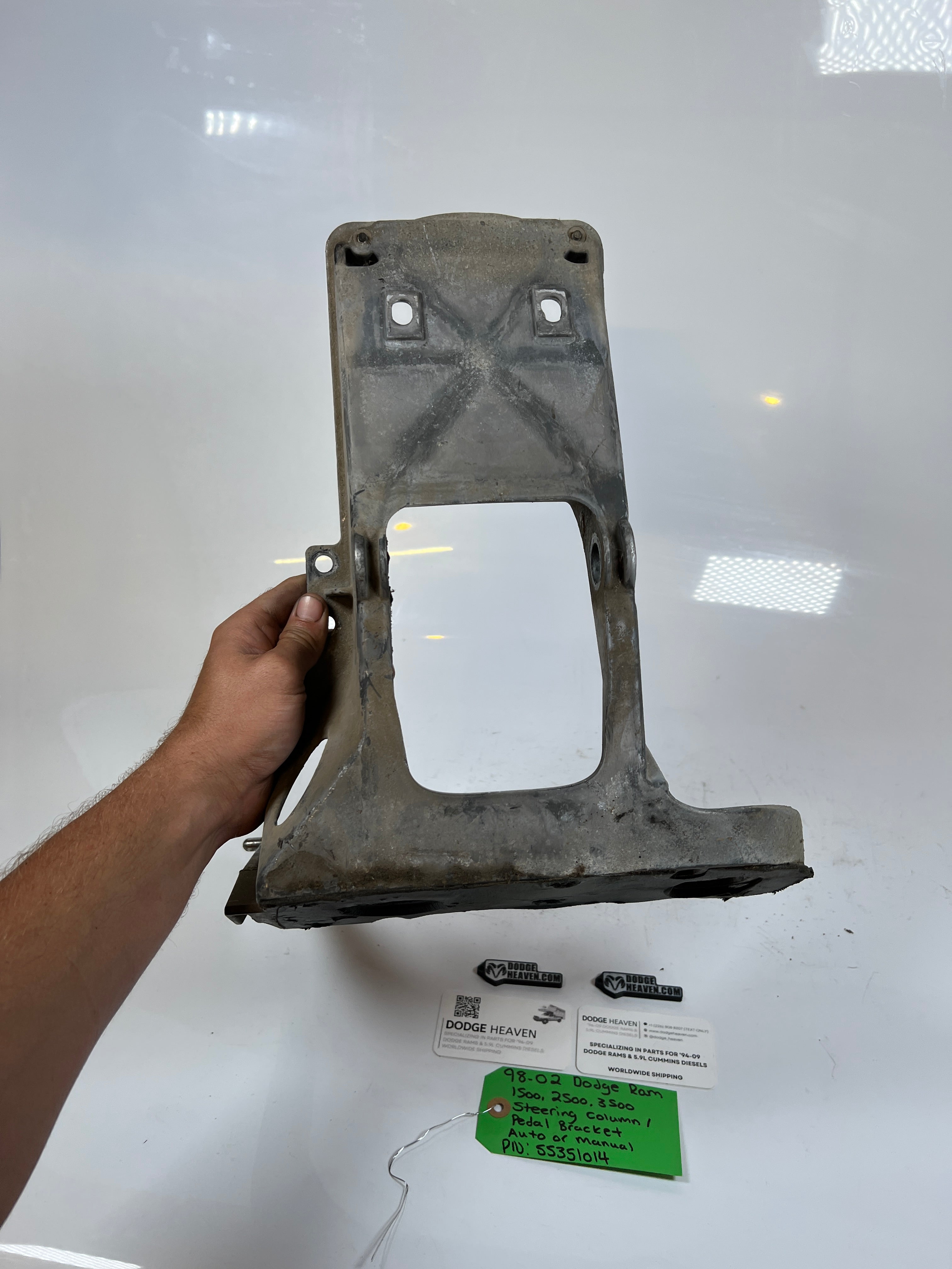 1998-2002 Dodge Ram 1500-3500 Steering Column / Pedal Bracket