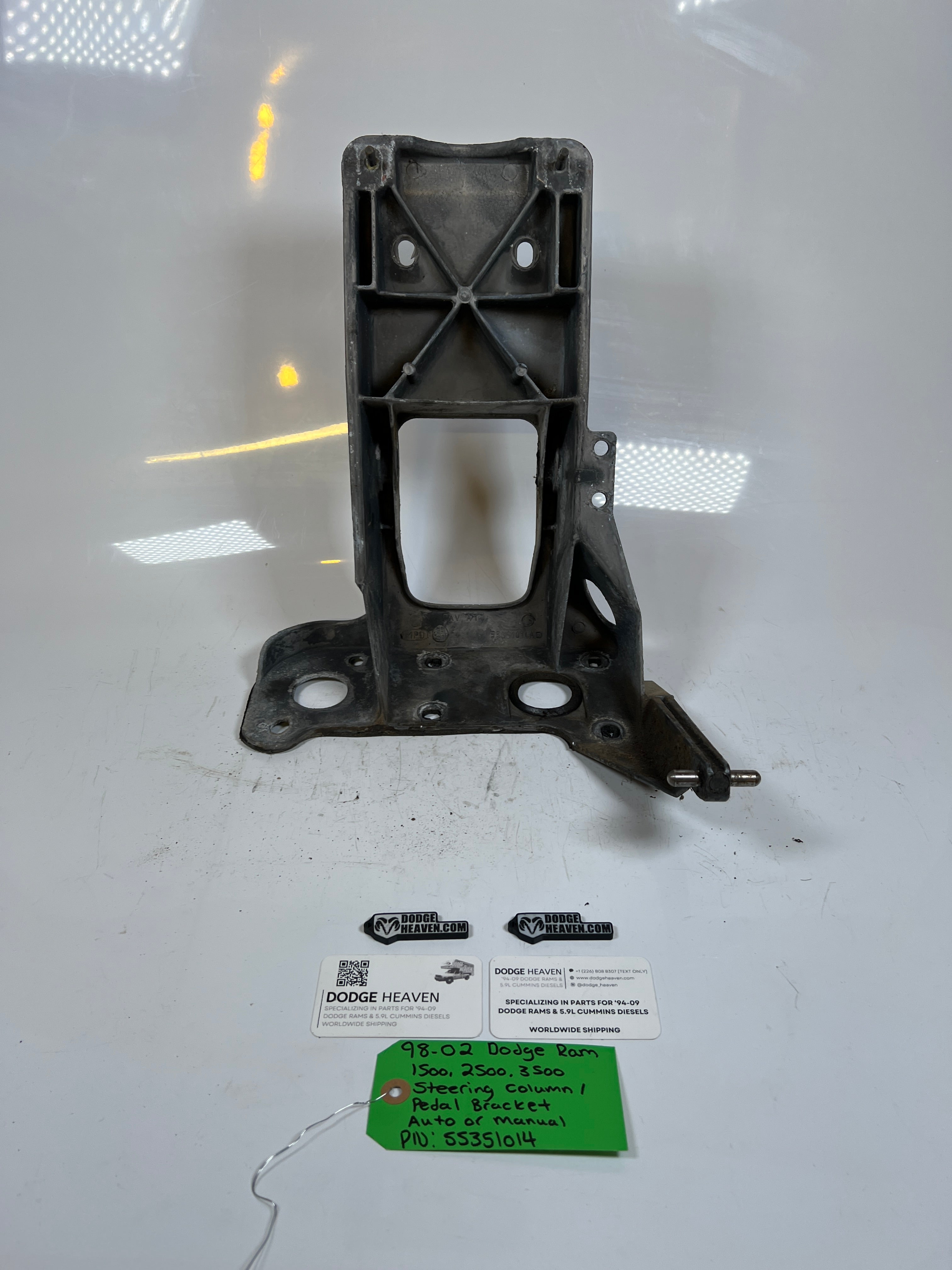 1998-2002 Dodge Ram 1500-3500 Steering Column / Pedal Bracket