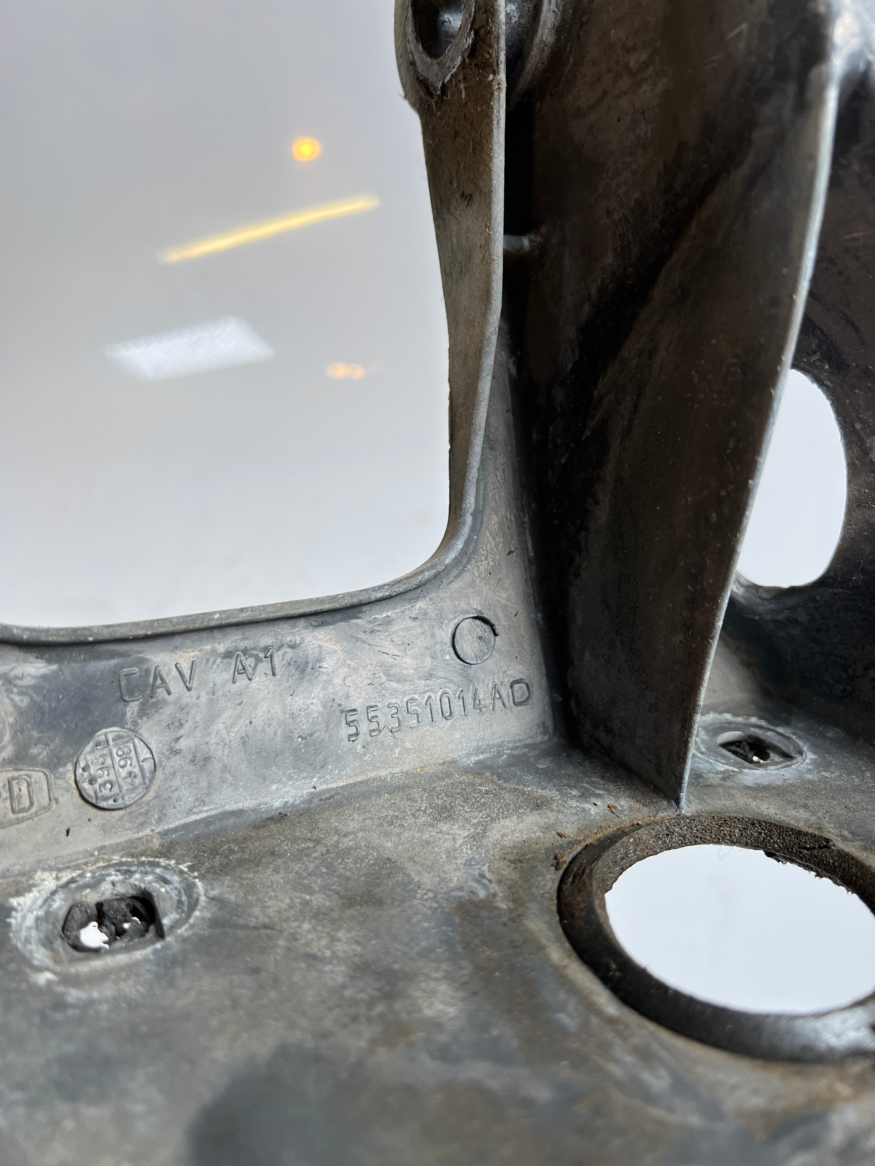 1998-2002 Dodge Ram 1500-3500 Steering Column / Pedal Bracket