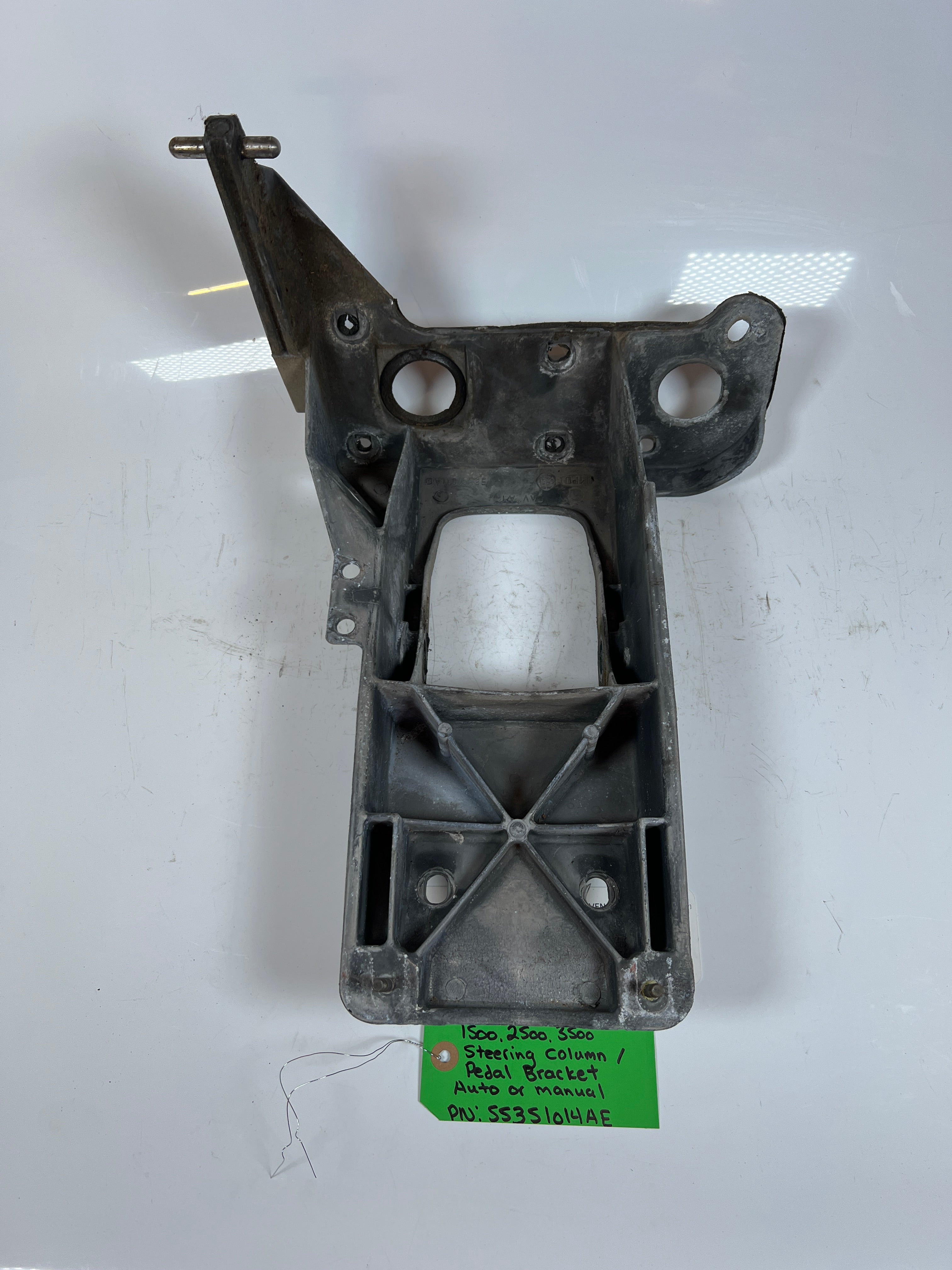 1998-2002 Dodge Ram 1500-3500 Steering Column / Pedal Bracket