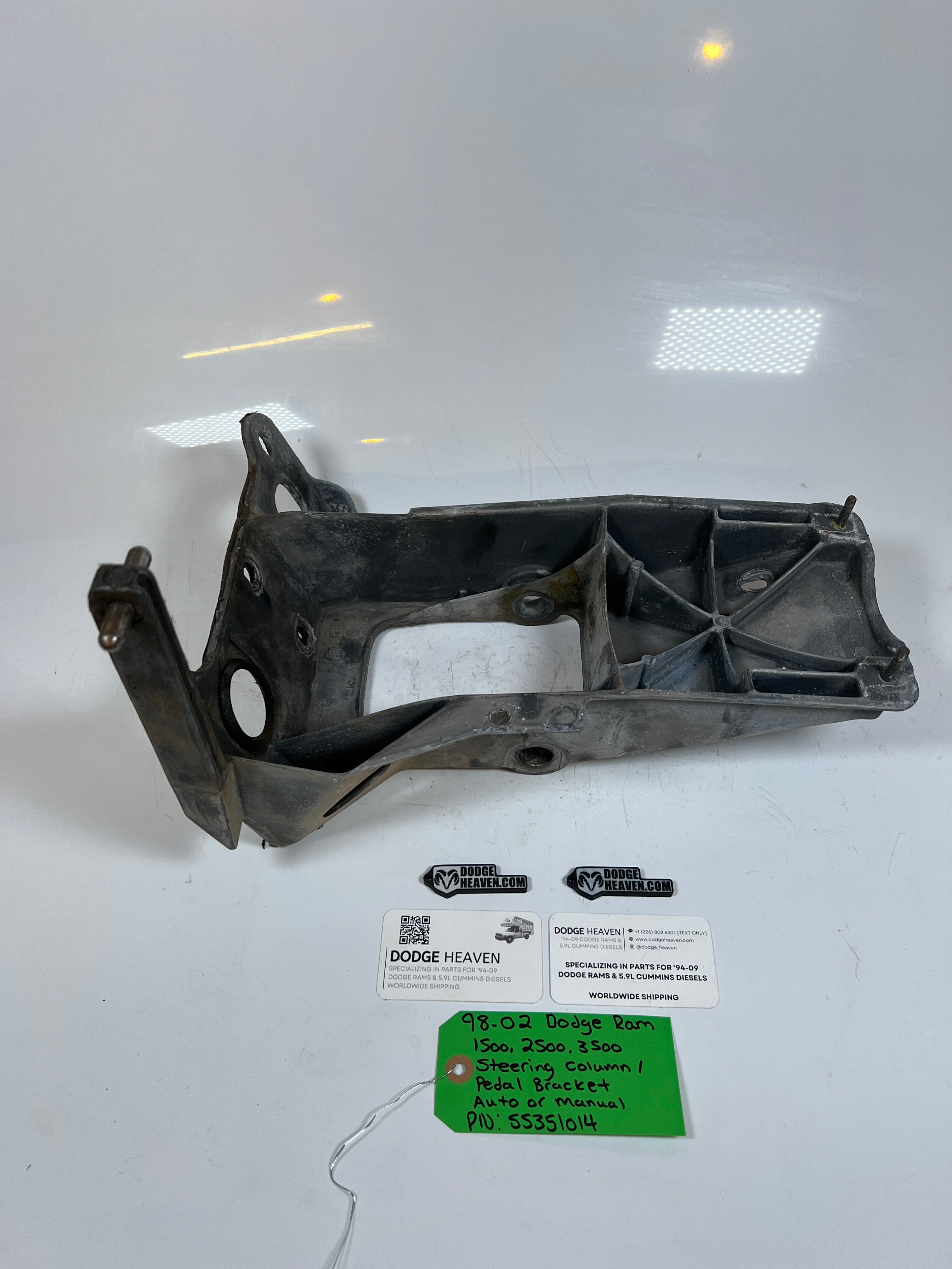 1998-2002 Dodge Ram 1500-3500 Steering Column / Pedal Bracket