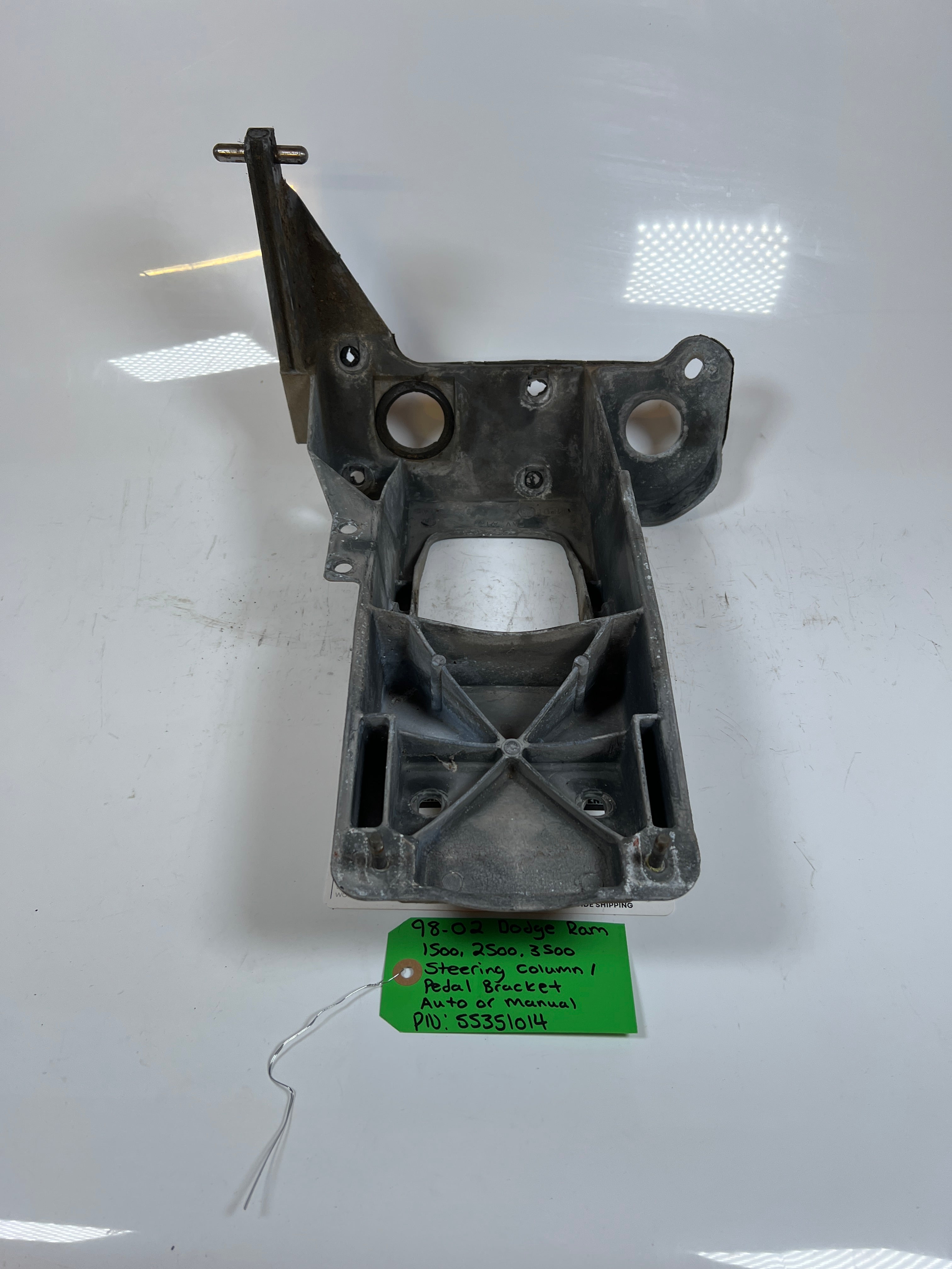 1998-2002 Dodge Ram 1500-3500 Steering Column / Pedal Bracket