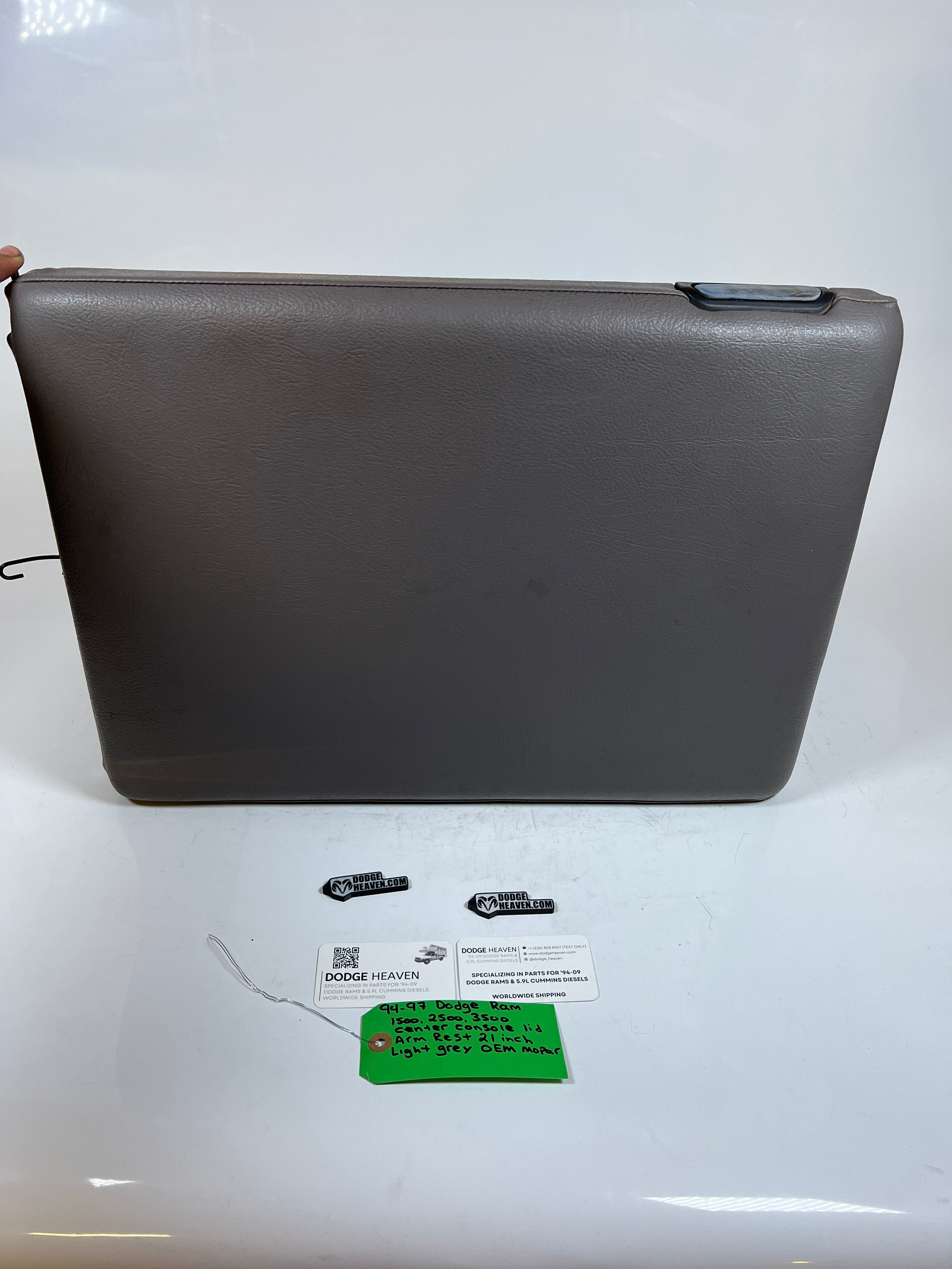 1994-1997 Dodge Ram 1500-3500 center Console Lid / arm rest 21" Light Grey
