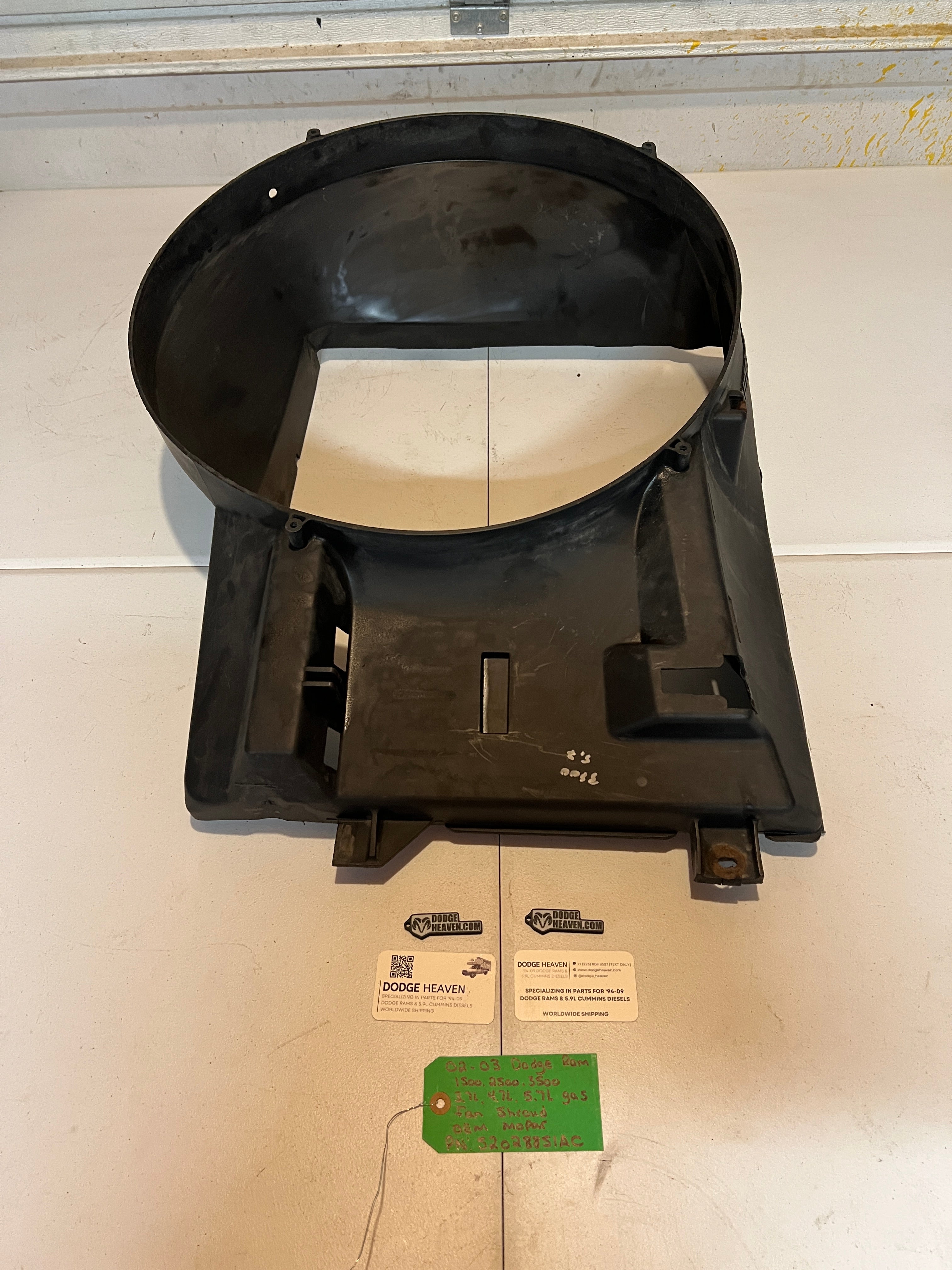 2002-2003 Dodge Ram 1500-3500 3.7L 4.7L 5.7L fan Shroud