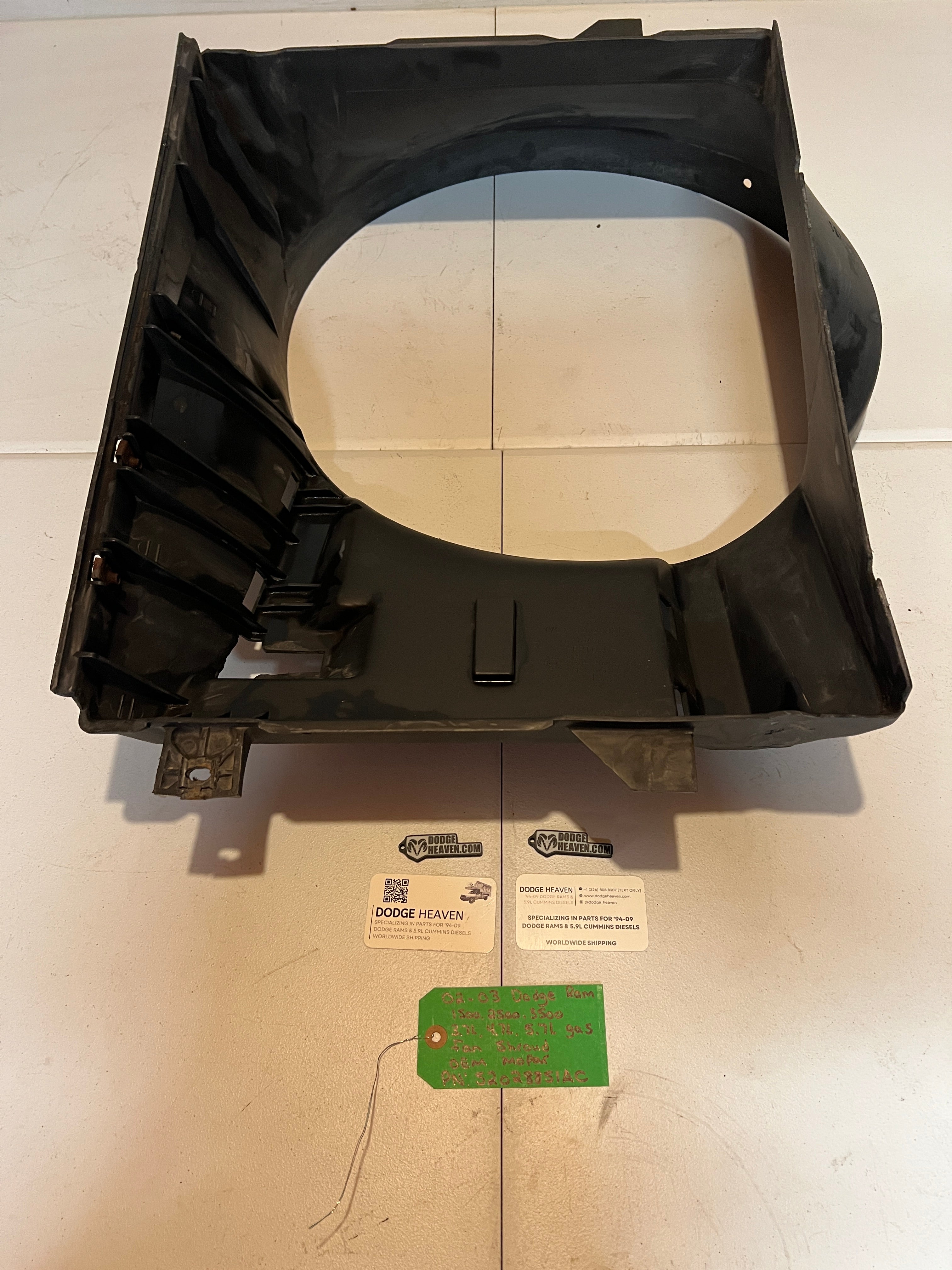 2002-2003 Dodge Ram 1500-3500 3.7L 4.7L 5.7L fan Shroud
