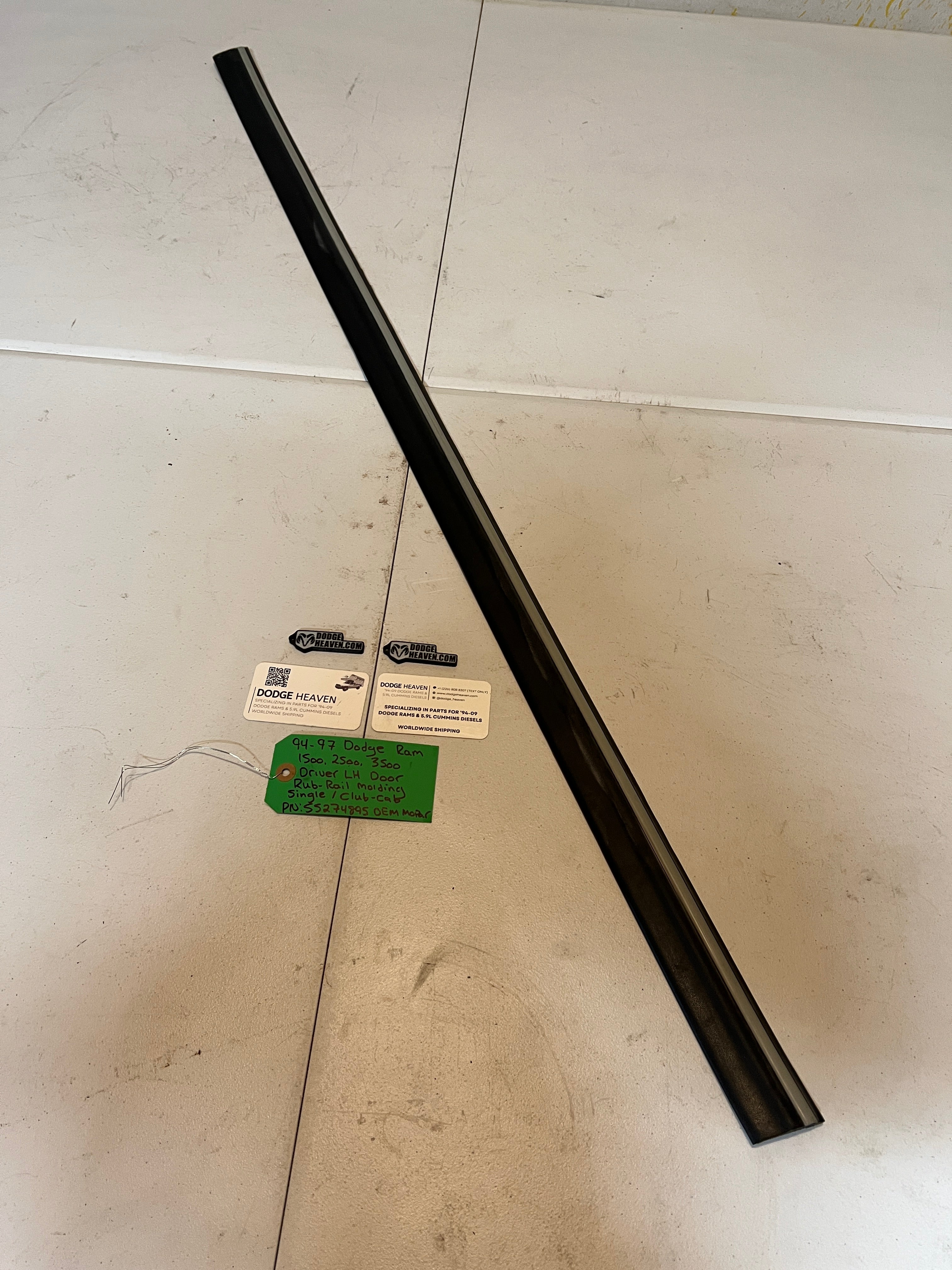 1994-1997 Dodge Ram 1500-3500 Reg / Club Cab Driver Door molding