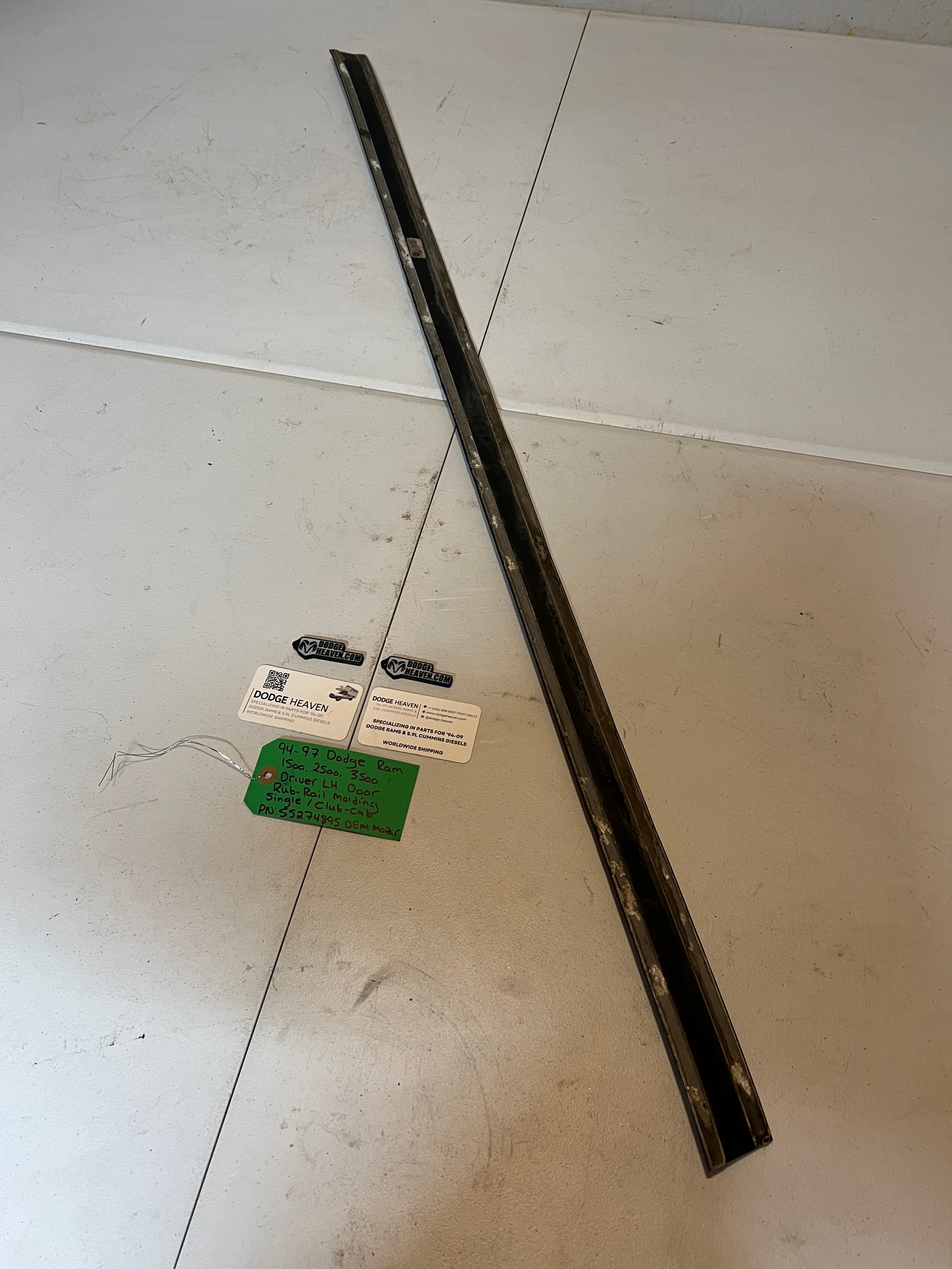 1994-1997 Dodge Ram 1500-3500 Reg / Club Cab Driver Door molding