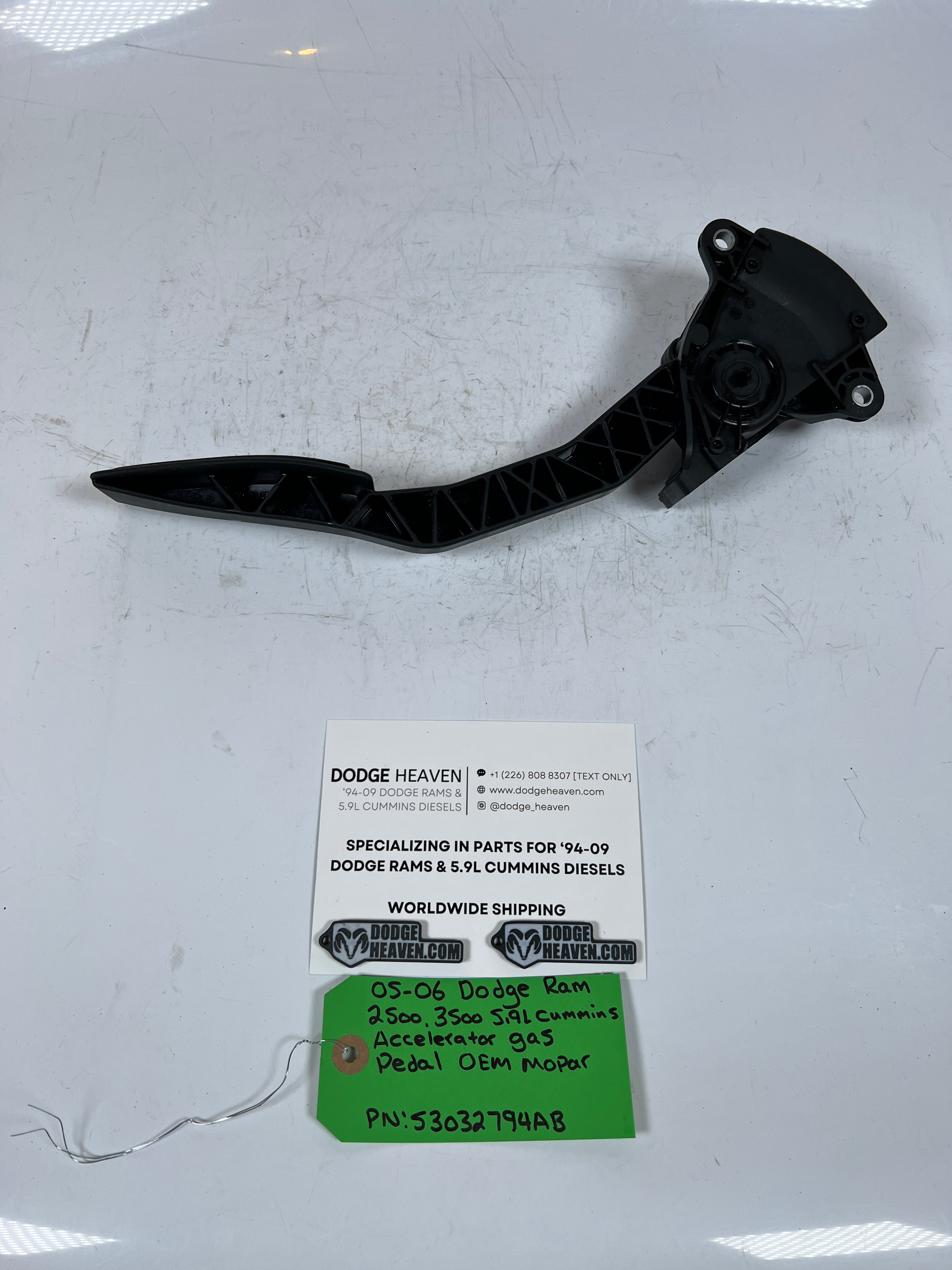 2005-2006 Dodge Ram 2500 3500 5.9L Cummins Accelerator / Gas Pedal