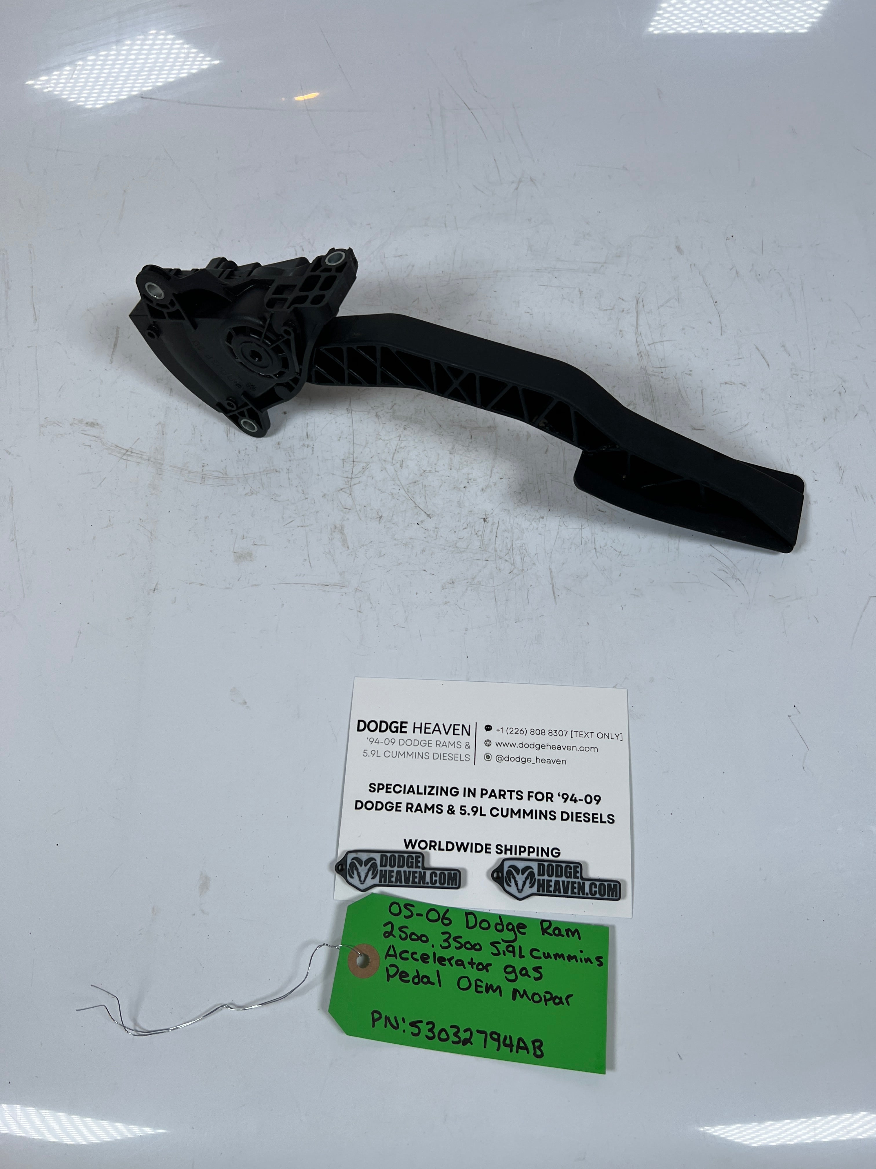 2005-2006 Dodge Ram 2500 3500 5.9L Cummins Accelerator / Gas Pedal