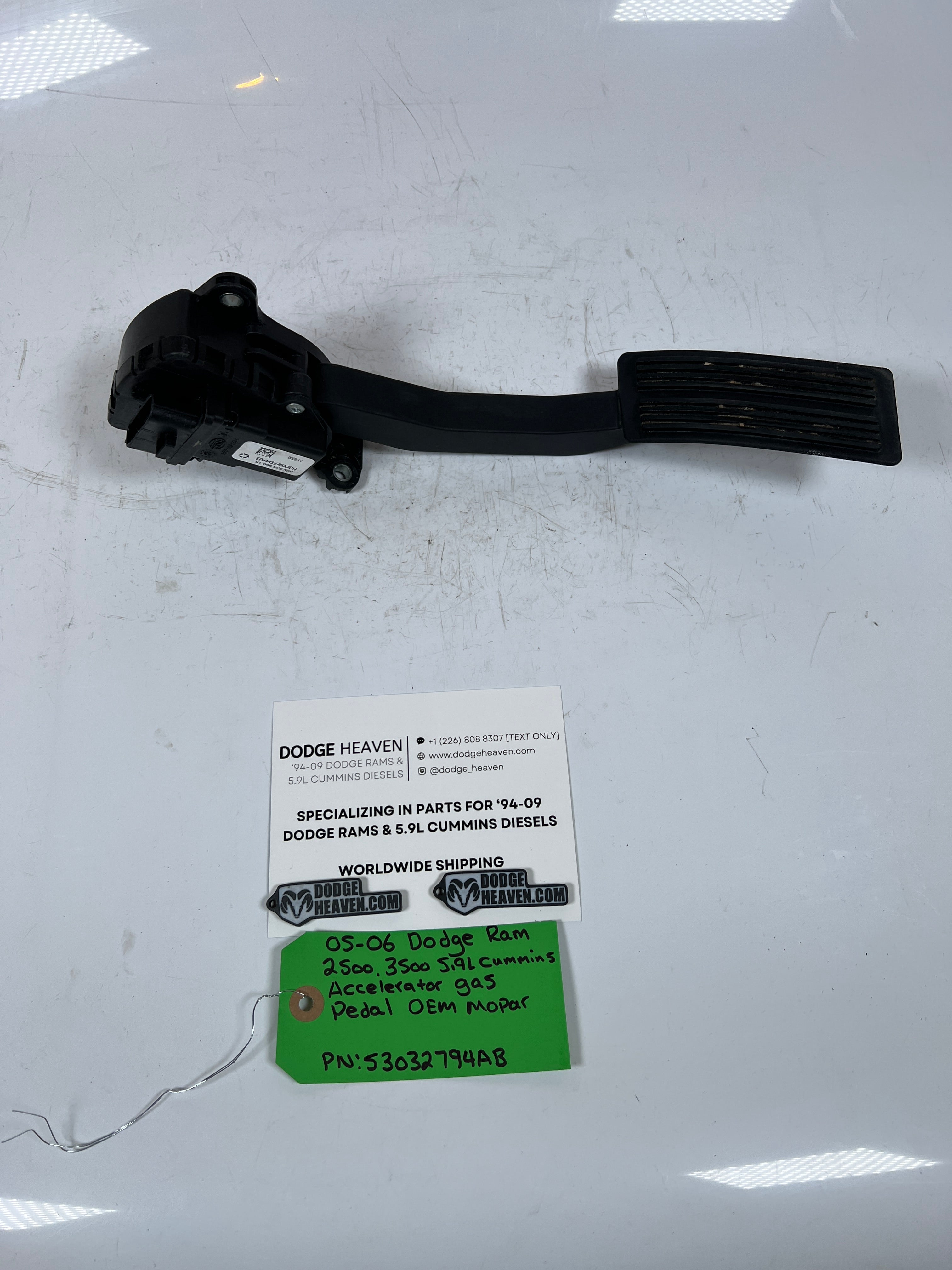 2005-2006 Dodge Ram 2500 3500 5.9L Cummins Accelerator / Gas Pedal