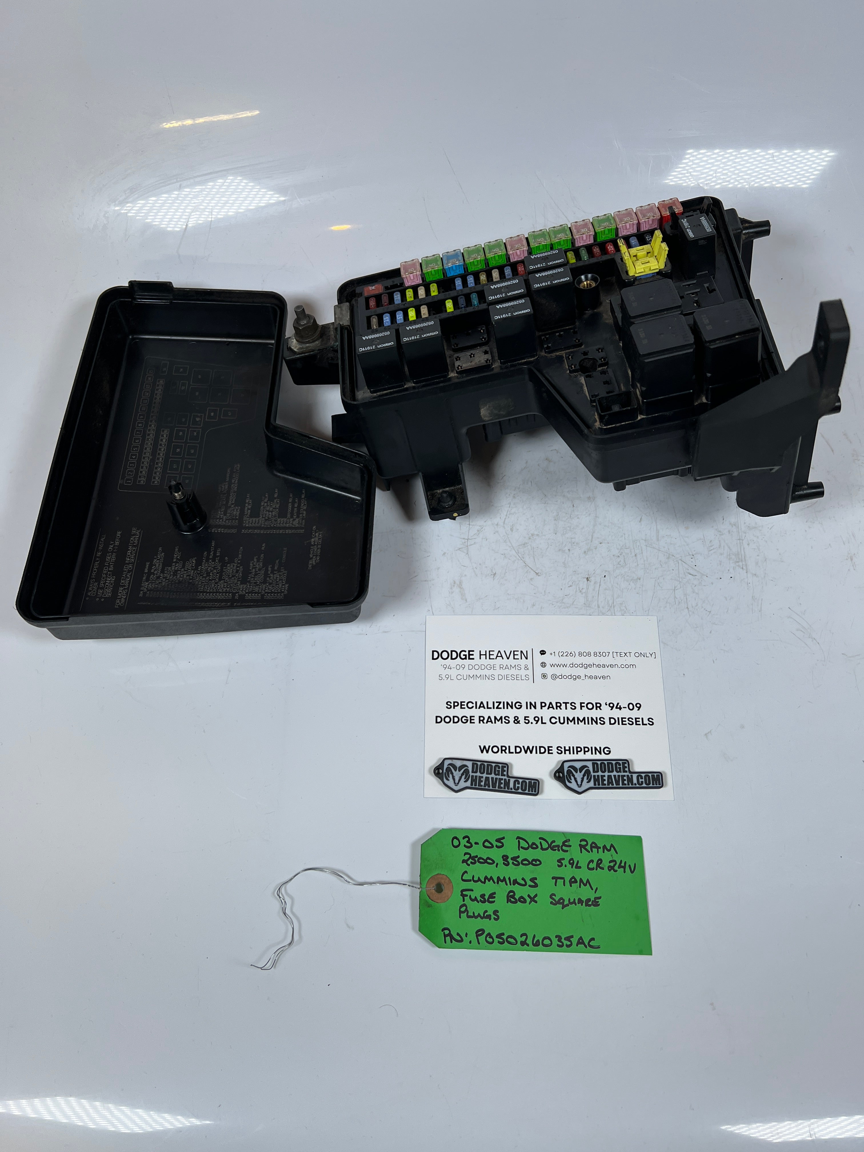 2003-2005 Dodge Ram 2500 3500 5.9L Cummins TIPM Fuse Box