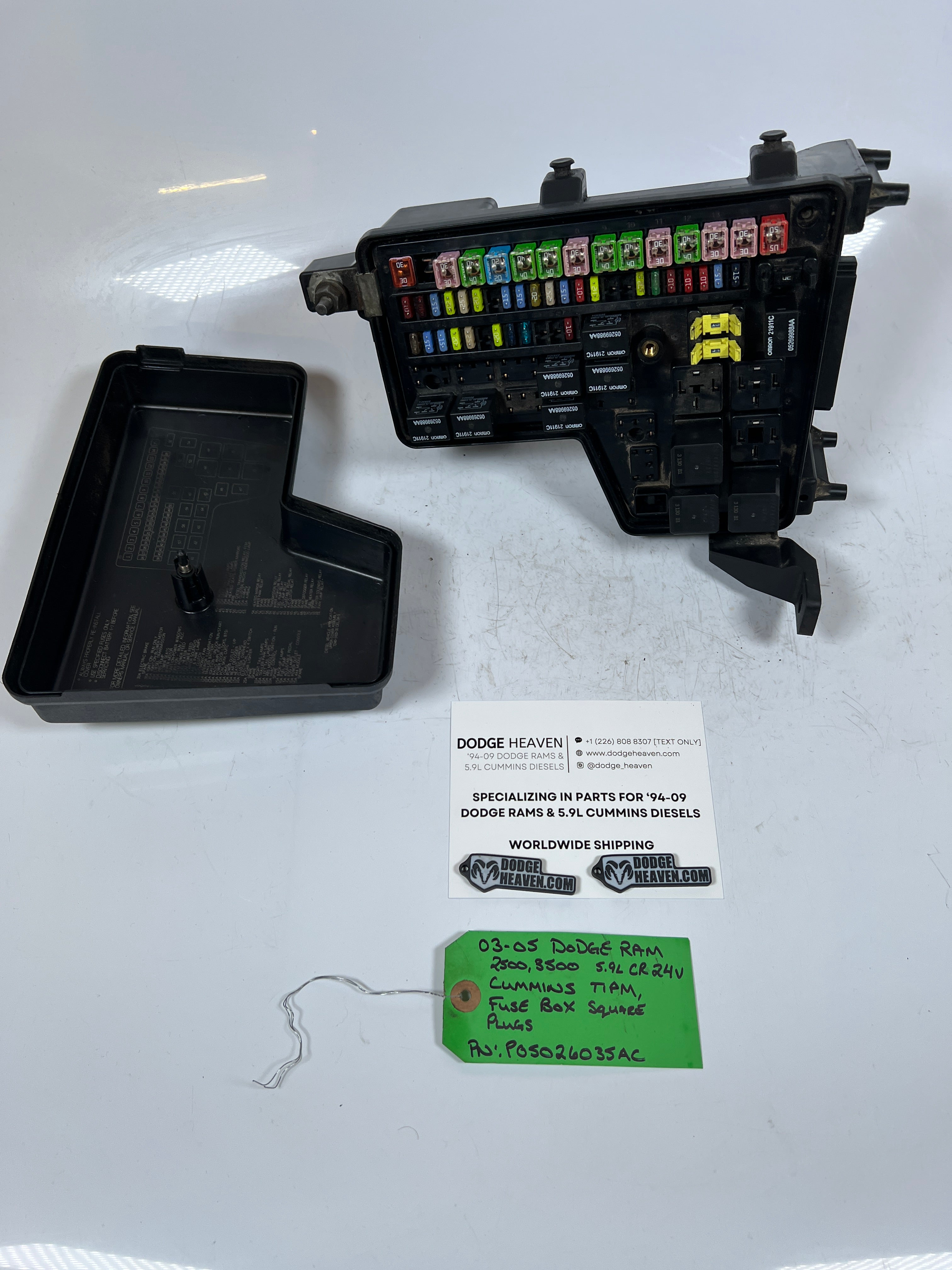 2003-2005 Dodge Ram 2500 3500 5.9L Cummins TIPM Fuse Box