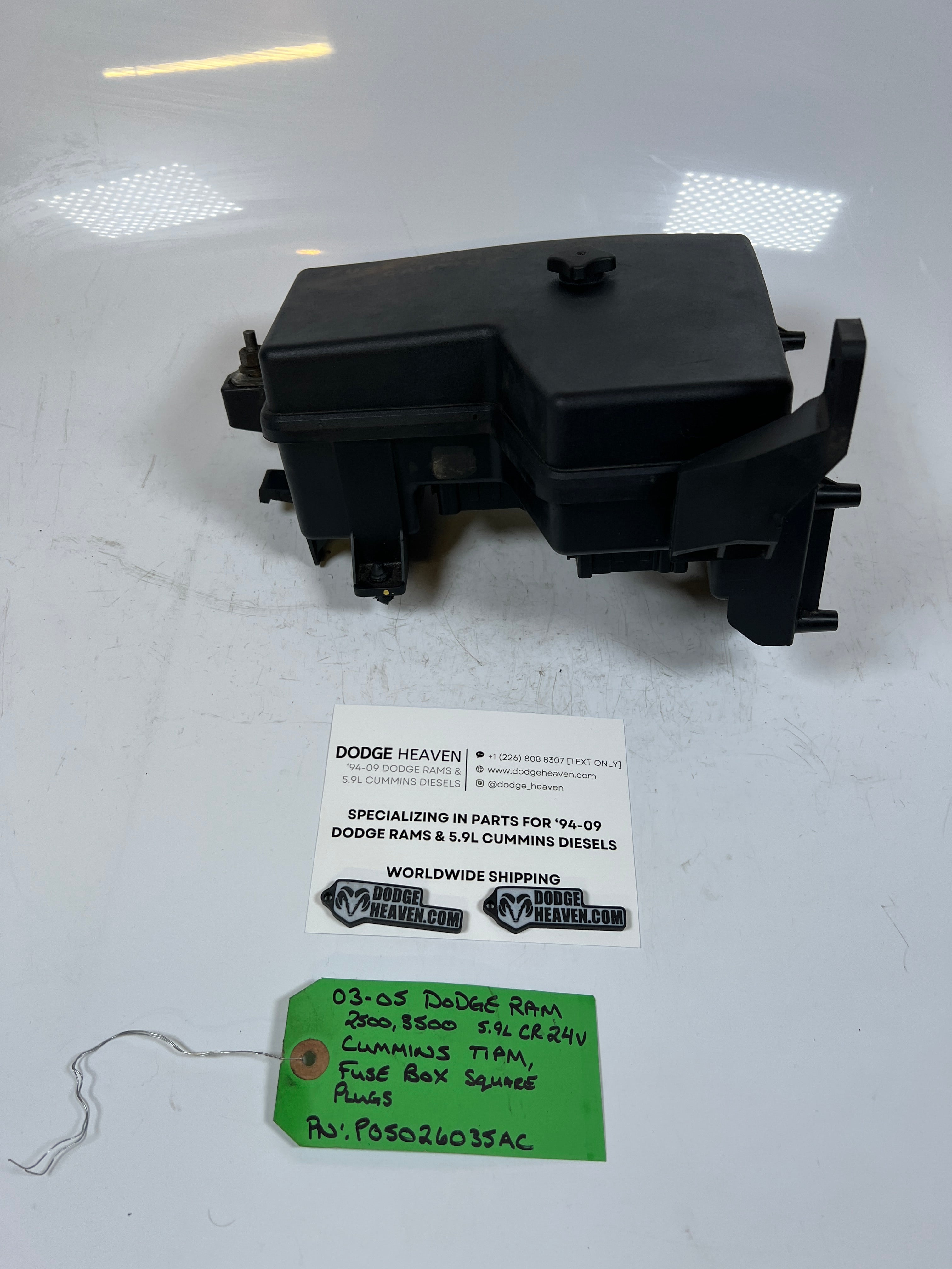 2003-2005 Dodge Ram 2500 3500 5.9L Cummins TIPM Fuse Box