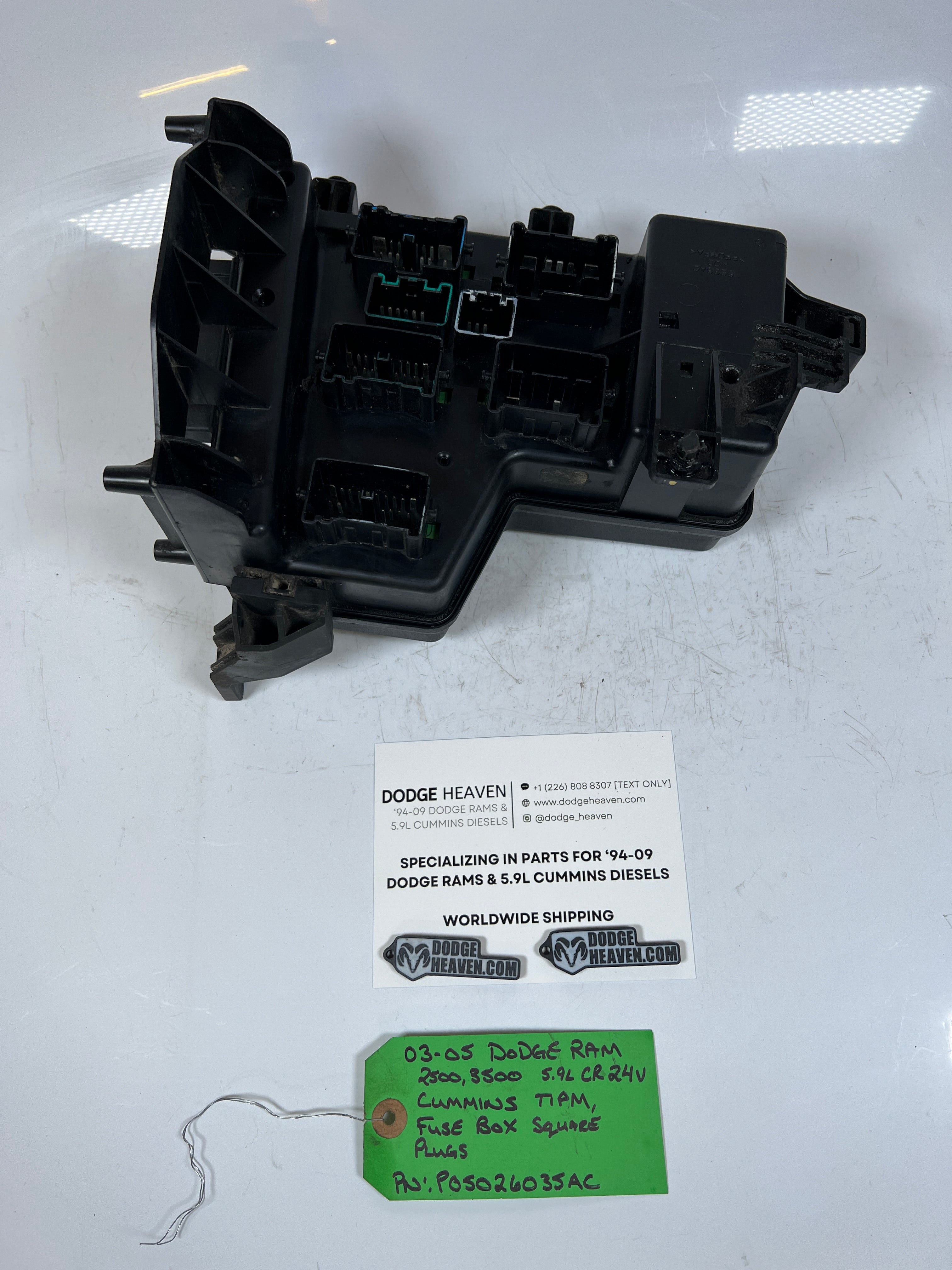 2003-2005 Dodge Ram 2500 3500 5.9L Cummins TIPM Fuse Box