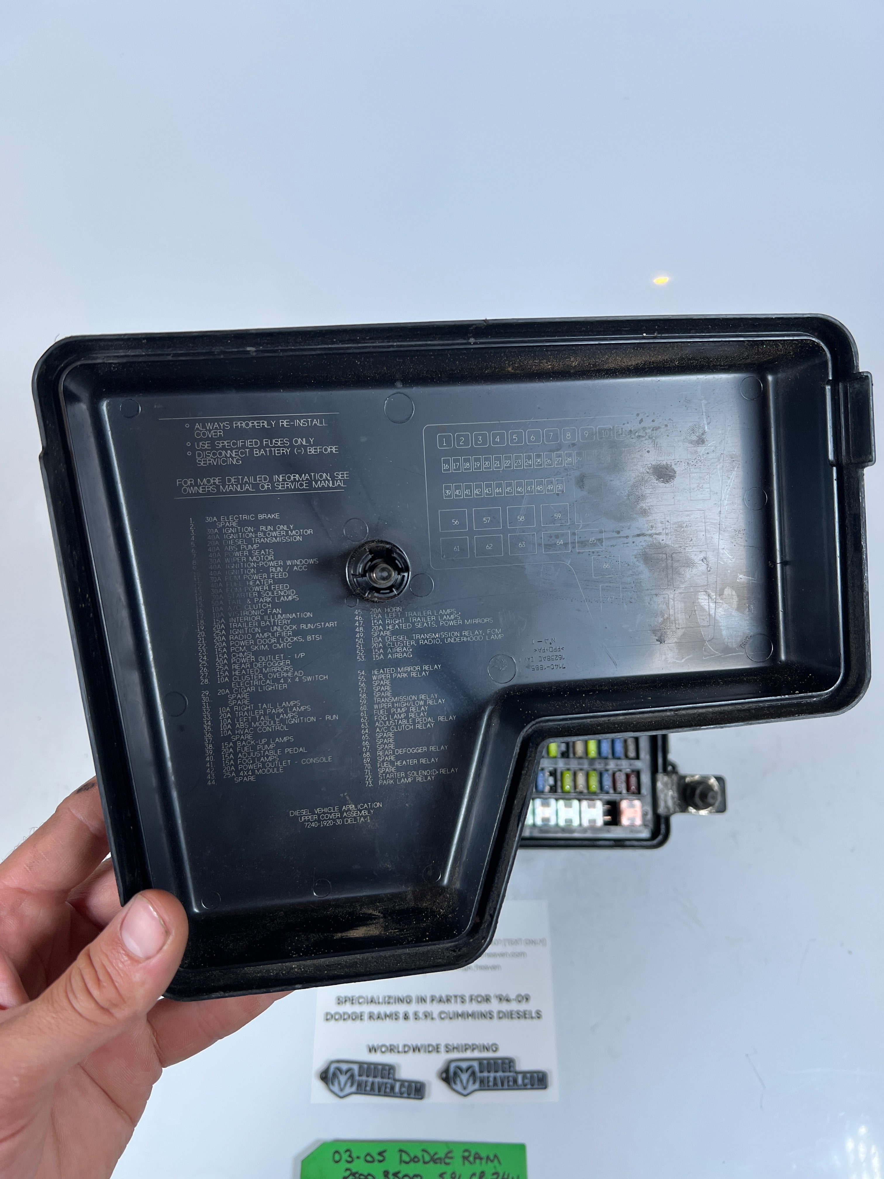 2003-2005 Dodge Ram 2500 3500 5.9L Cummins TIPM Fuse Box