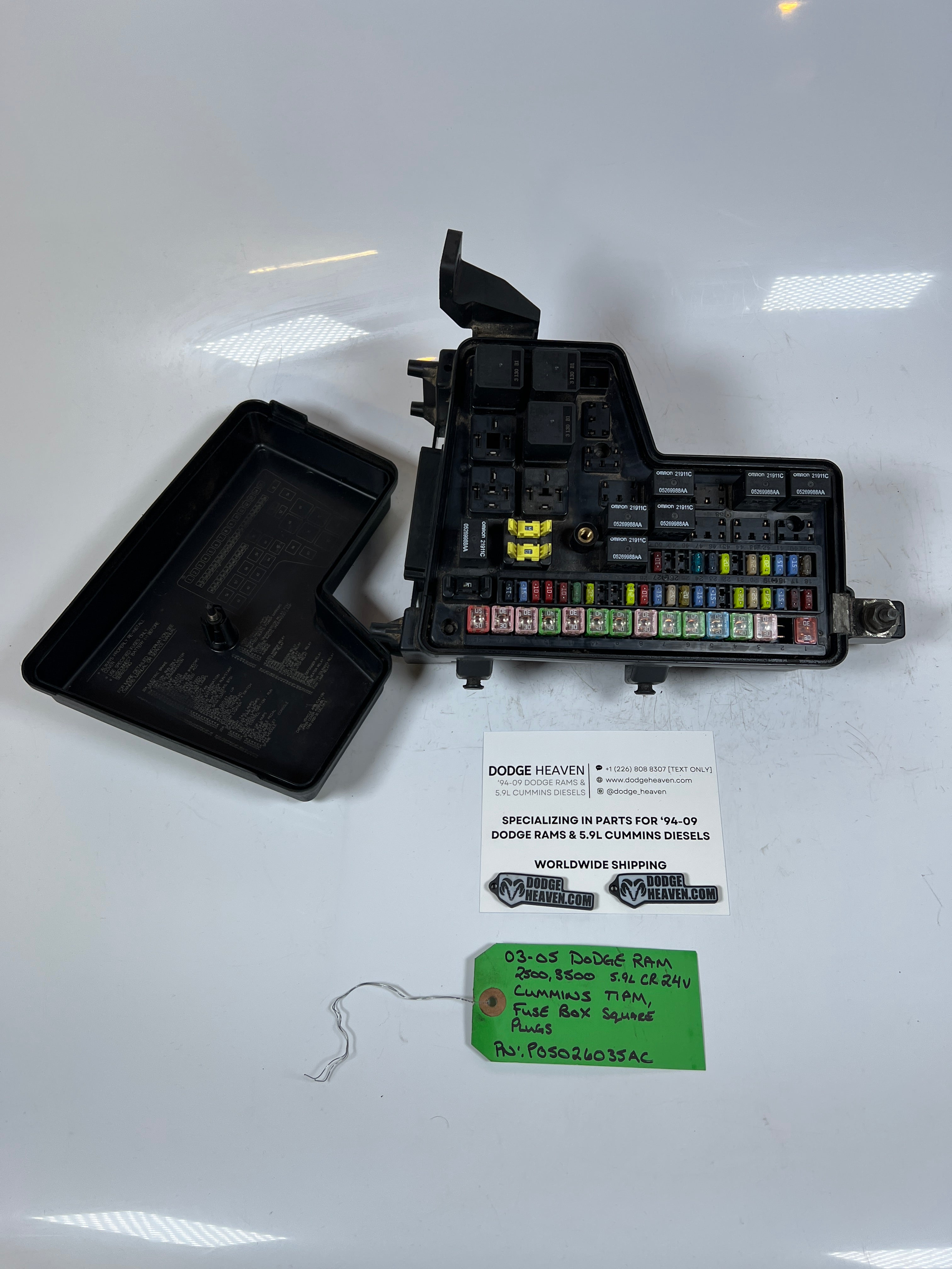 2003-2005 Dodge Ram 2500 3500 5.9L Cummins TIPM Fuse Box
