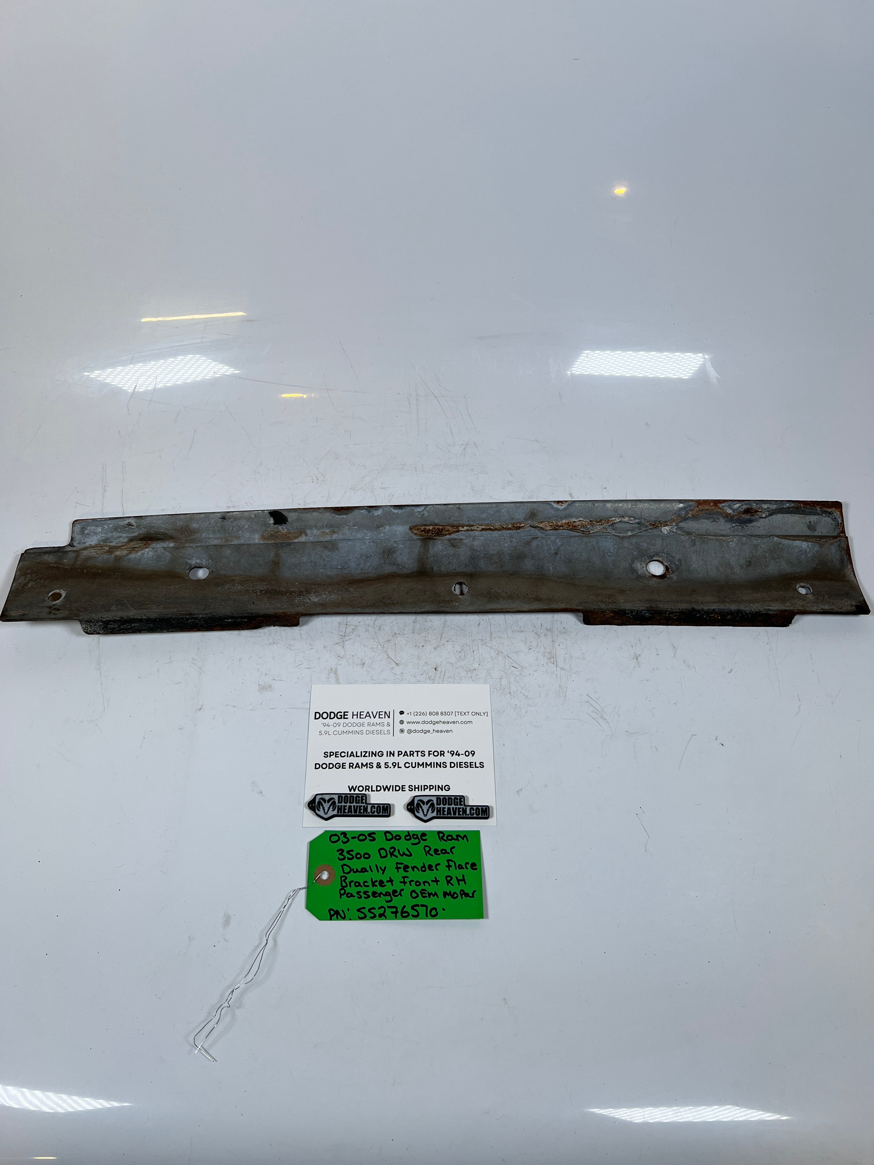 2003-2005 Dodge Ram 3500 Dually Fender Flare Bracket Front RH