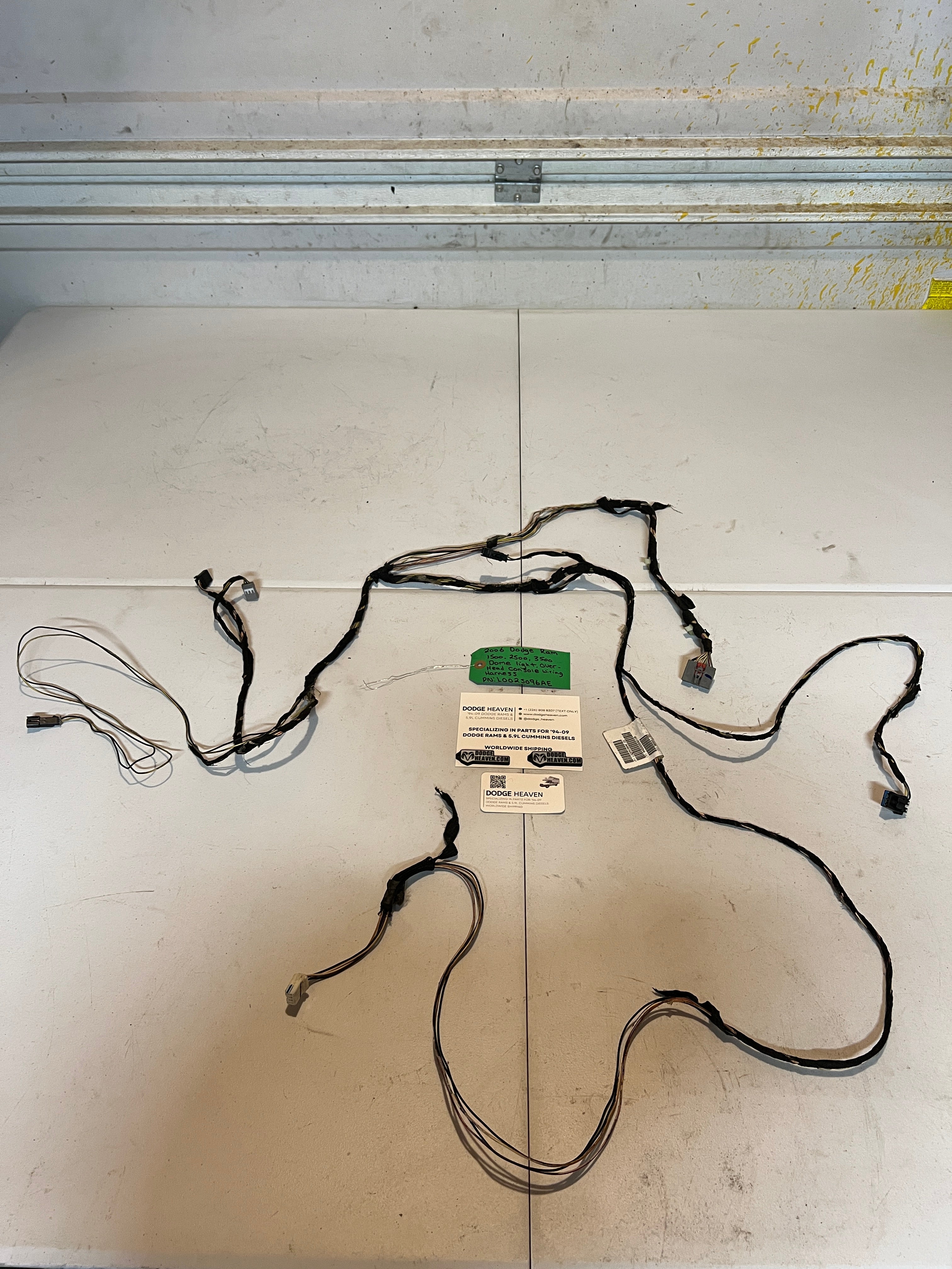 2006-2006 Dodge Ram 1500-3500 Dome Light Over Head Console Wiring Harness
