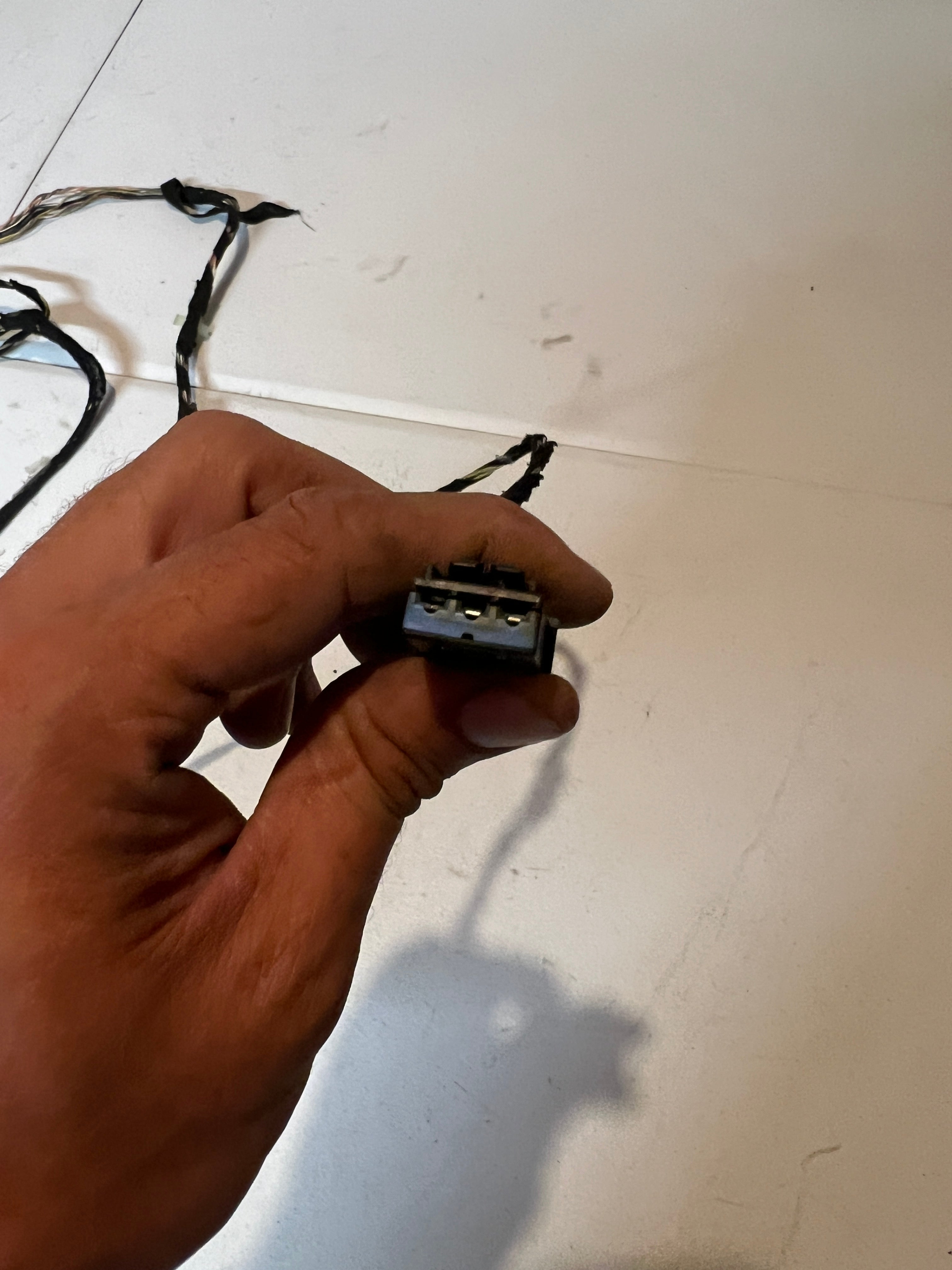 2006-2006 Dodge Ram 1500-3500 Dome Light Over Head Console Wiring Harness