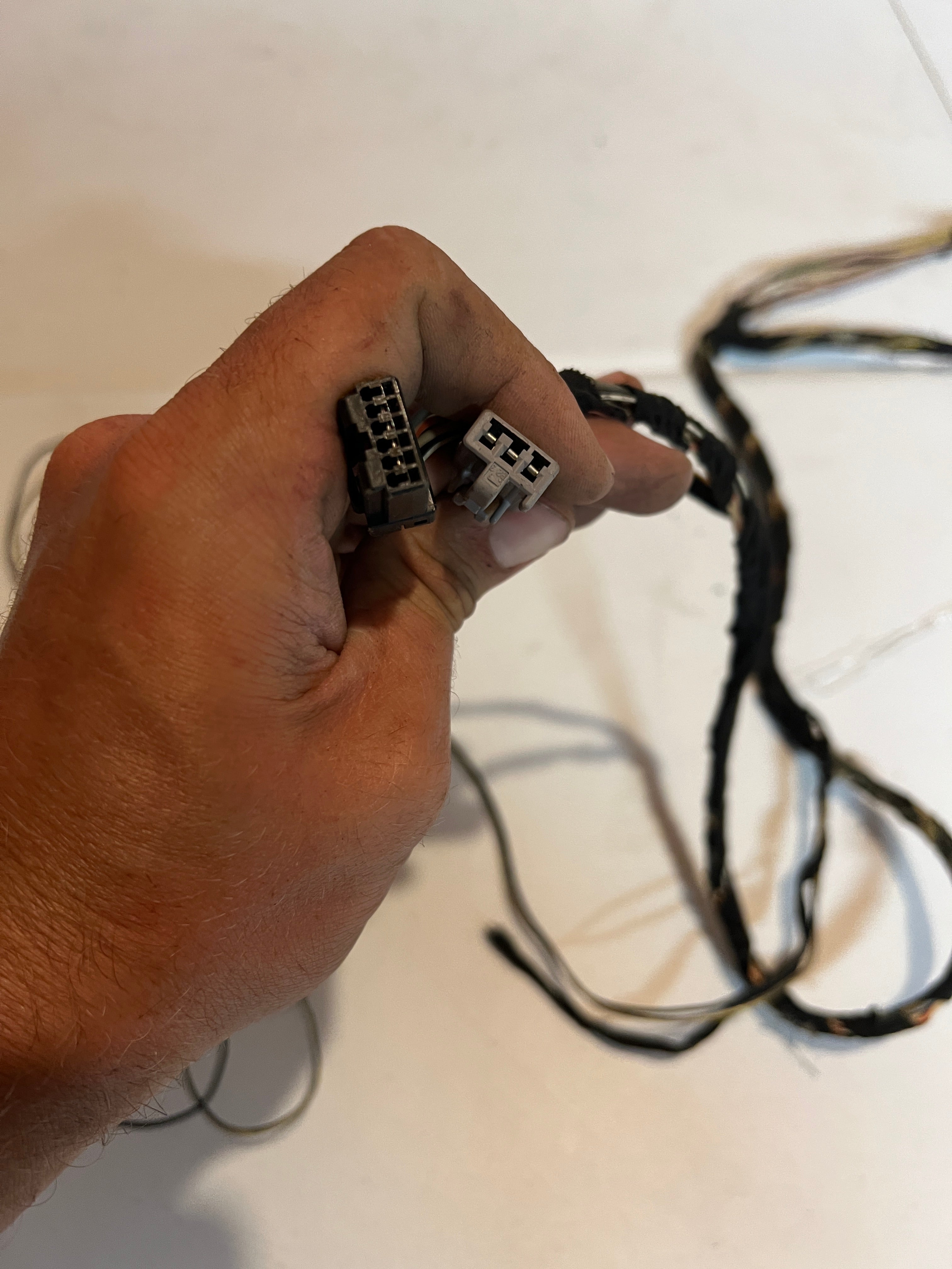 2006-2006 Dodge Ram 1500-3500 Dome Light Over Head Console Wiring Harness