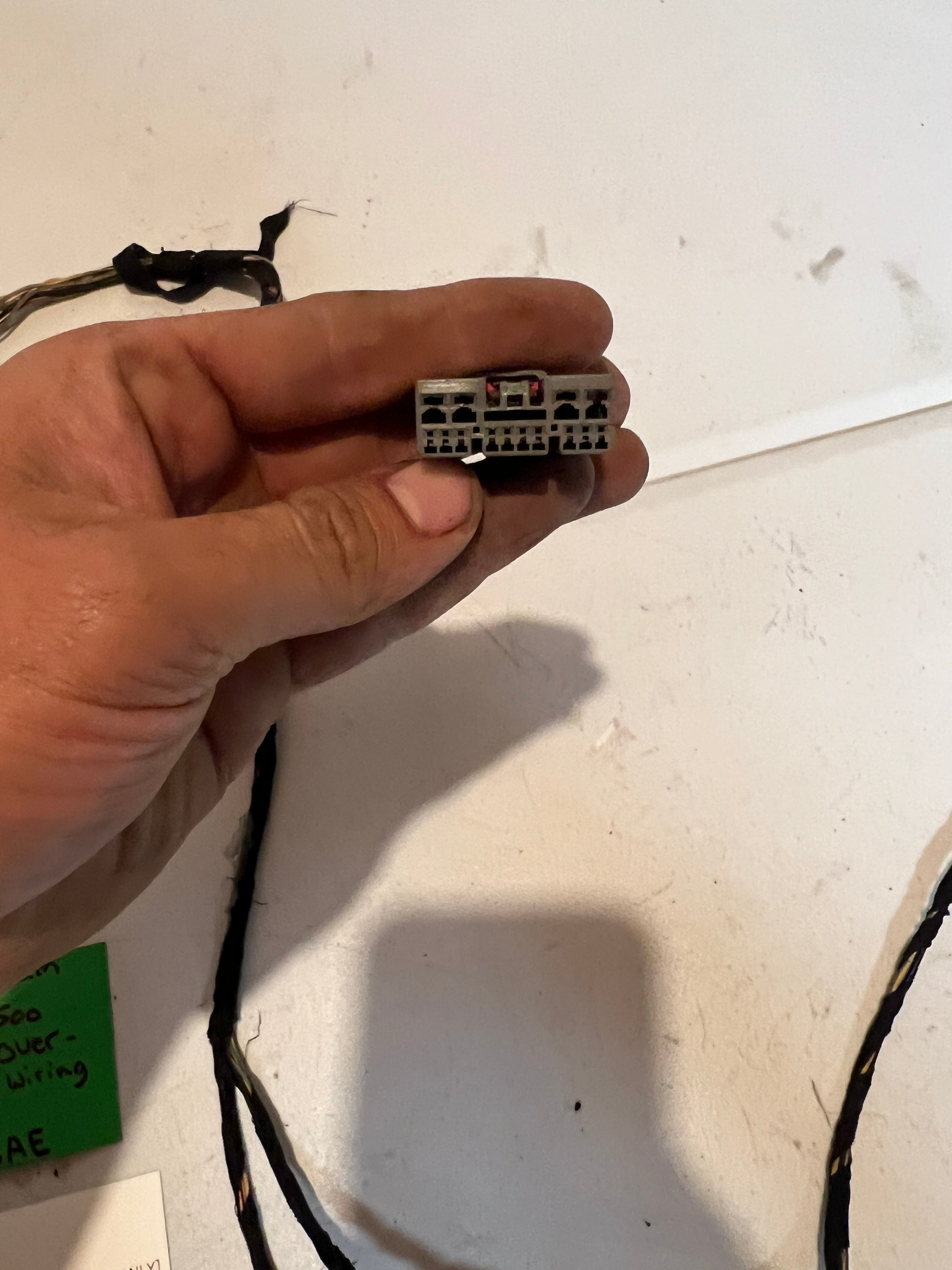 2006-2006 Dodge Ram 1500-3500 Dome Light Over Head Console Wiring Harness