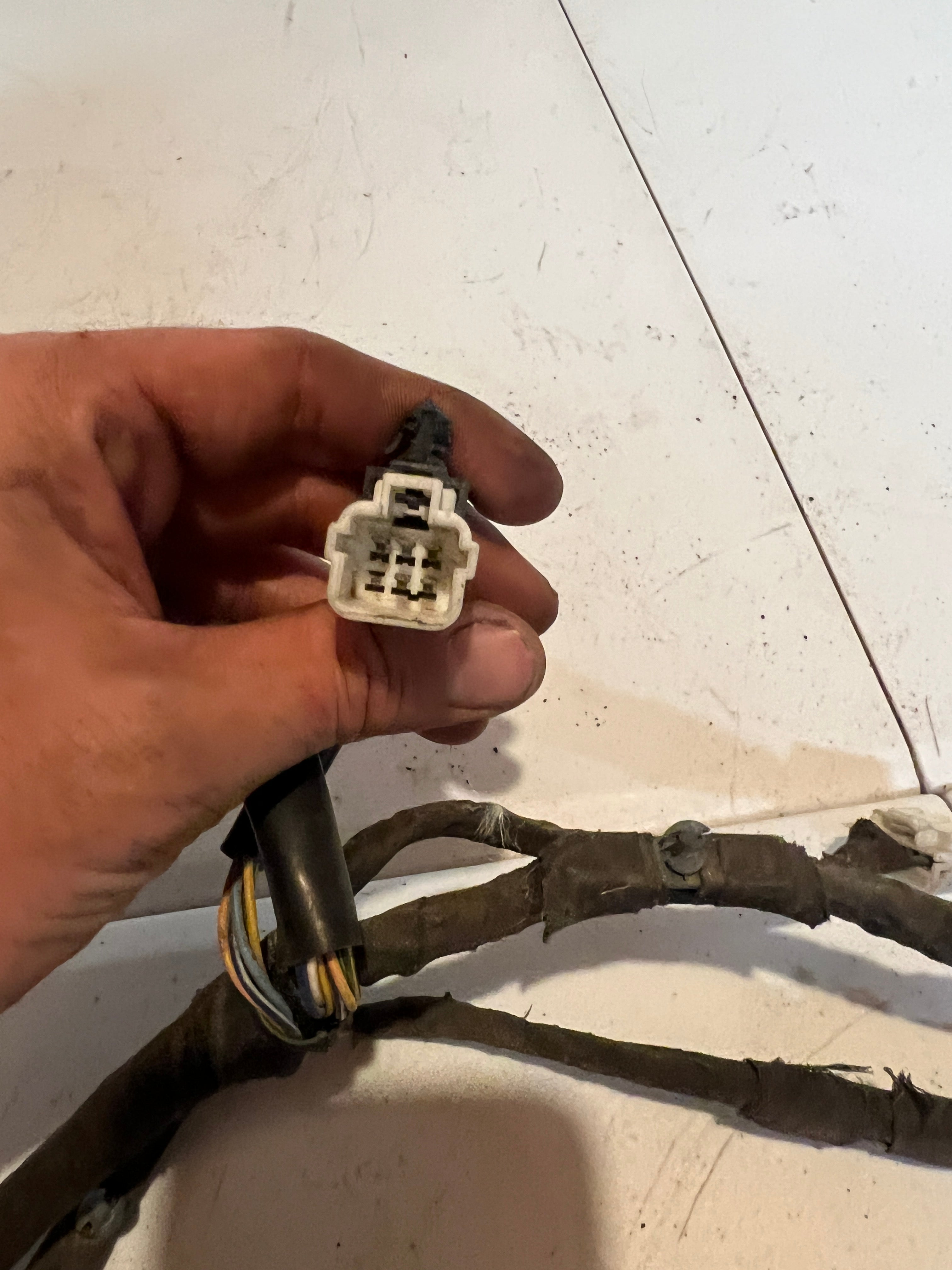 1998-1998 Dodge Ram Driver LH Front Door Wiring harness Infinity Speakers