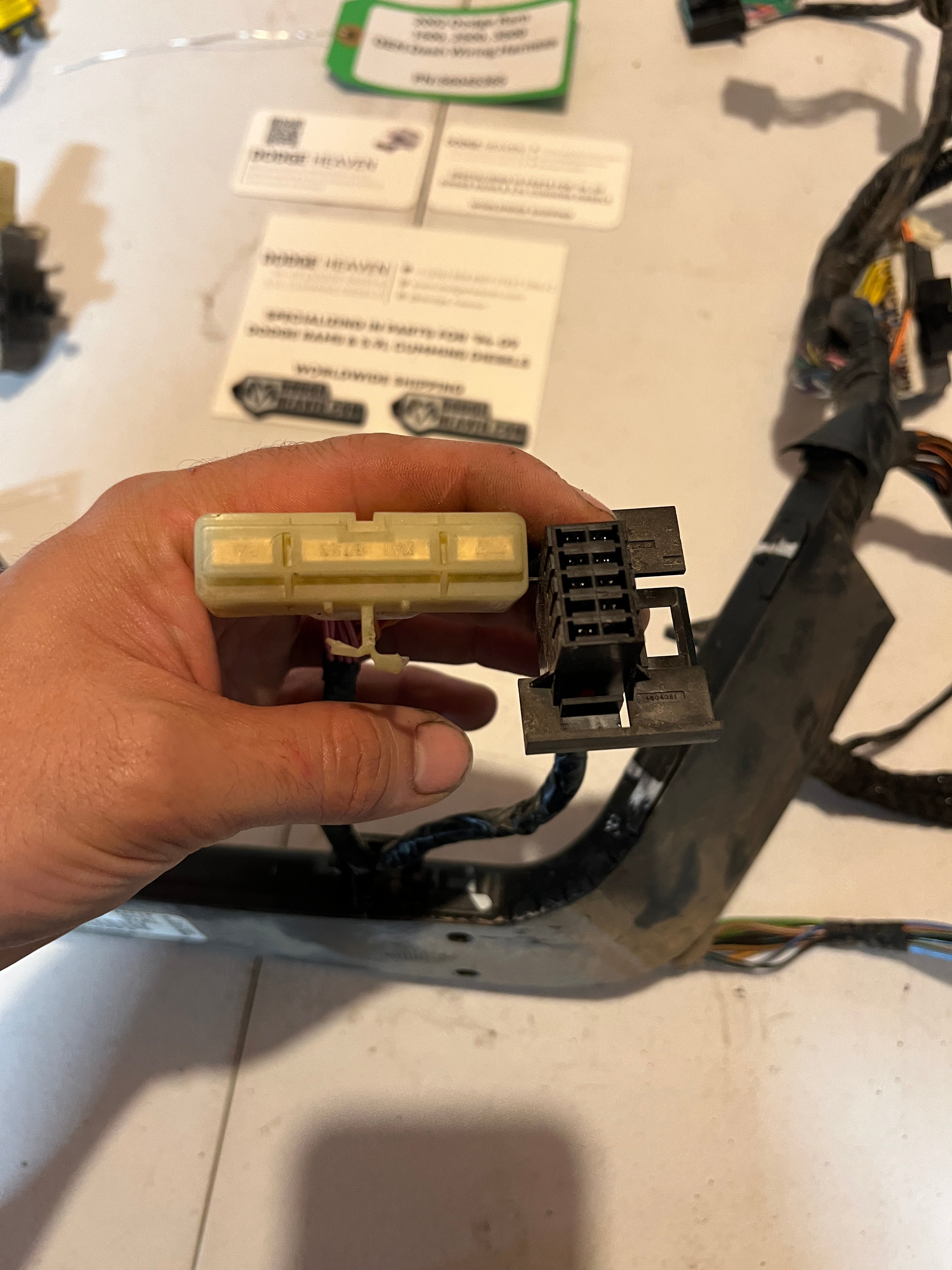 2002-2002 Dodge Ram 1500 2500 3500 Dash Wiring Harness