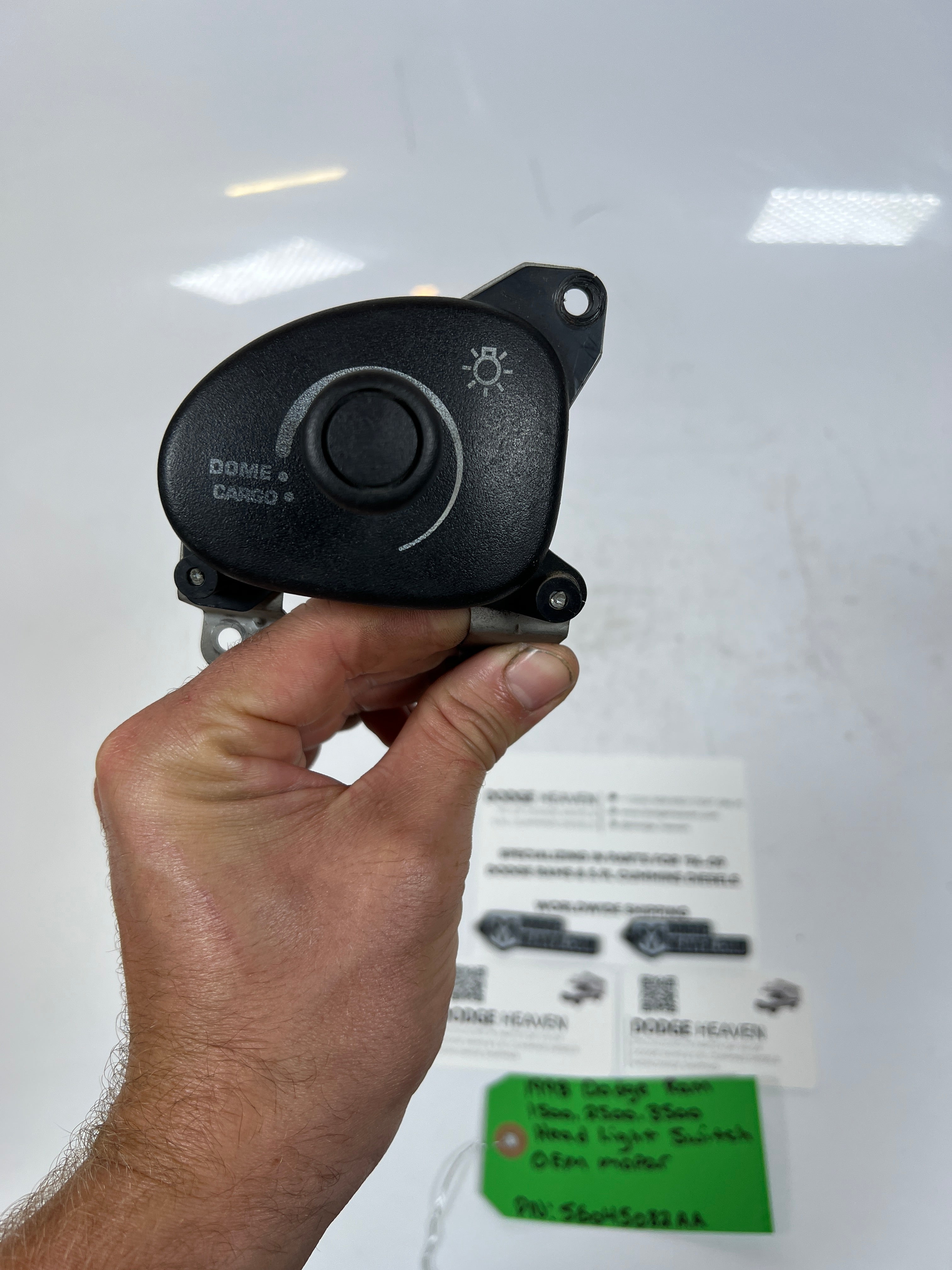 1998-1998 Dodge Ram 1500-3500 Head Light Switch