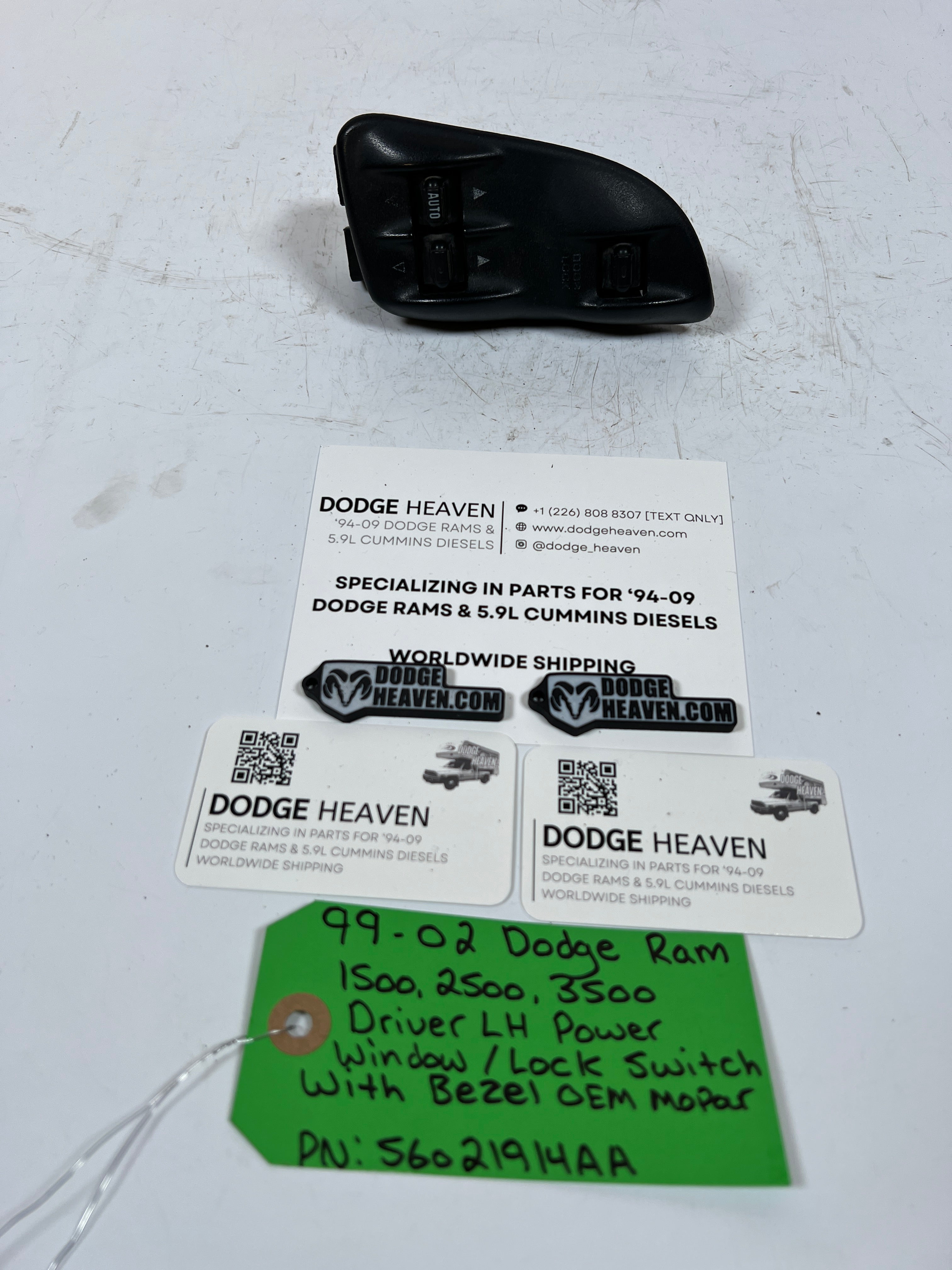 1999-2002 Dodge Ram Driver LH Power Window / Lock Switch W Bezel