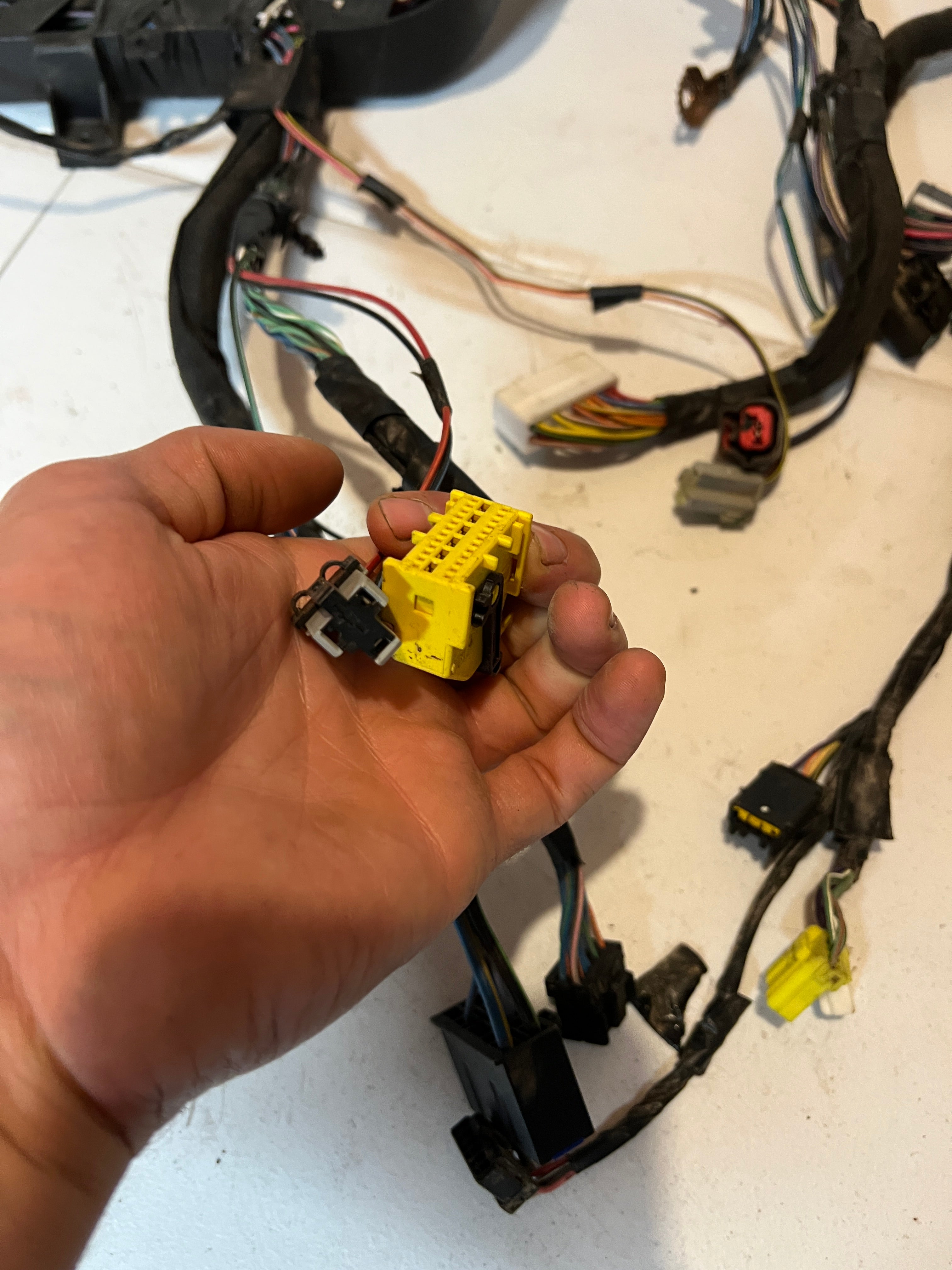 2004-2004 Dodge Ram 1500 2500 3500 Dash Wiring Harness