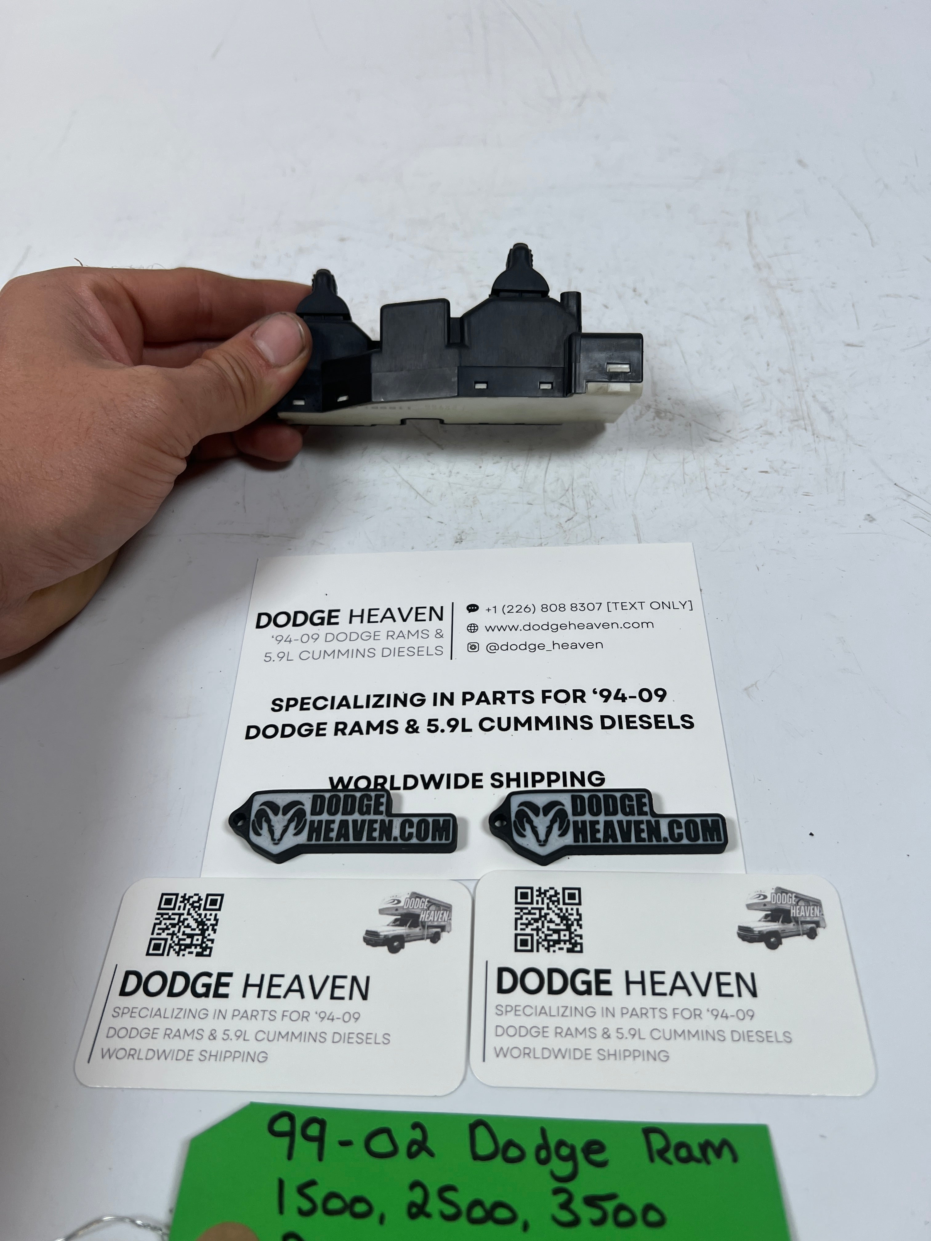 1999-2002 Dodge Ram Driver LH Power Window / Lock Switch