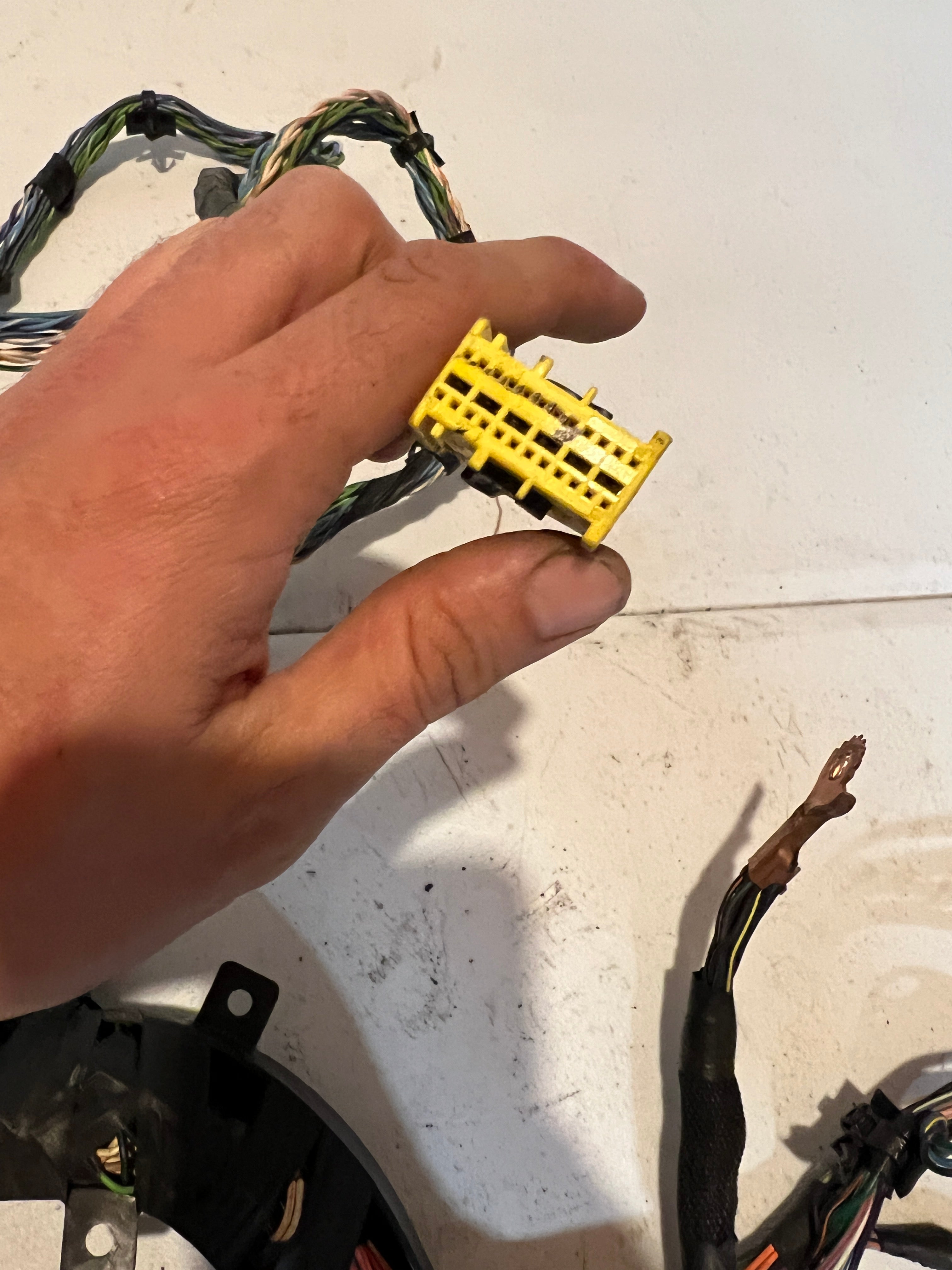 2007-2007 Dodge Ram 1500 Dash Wiring Harness