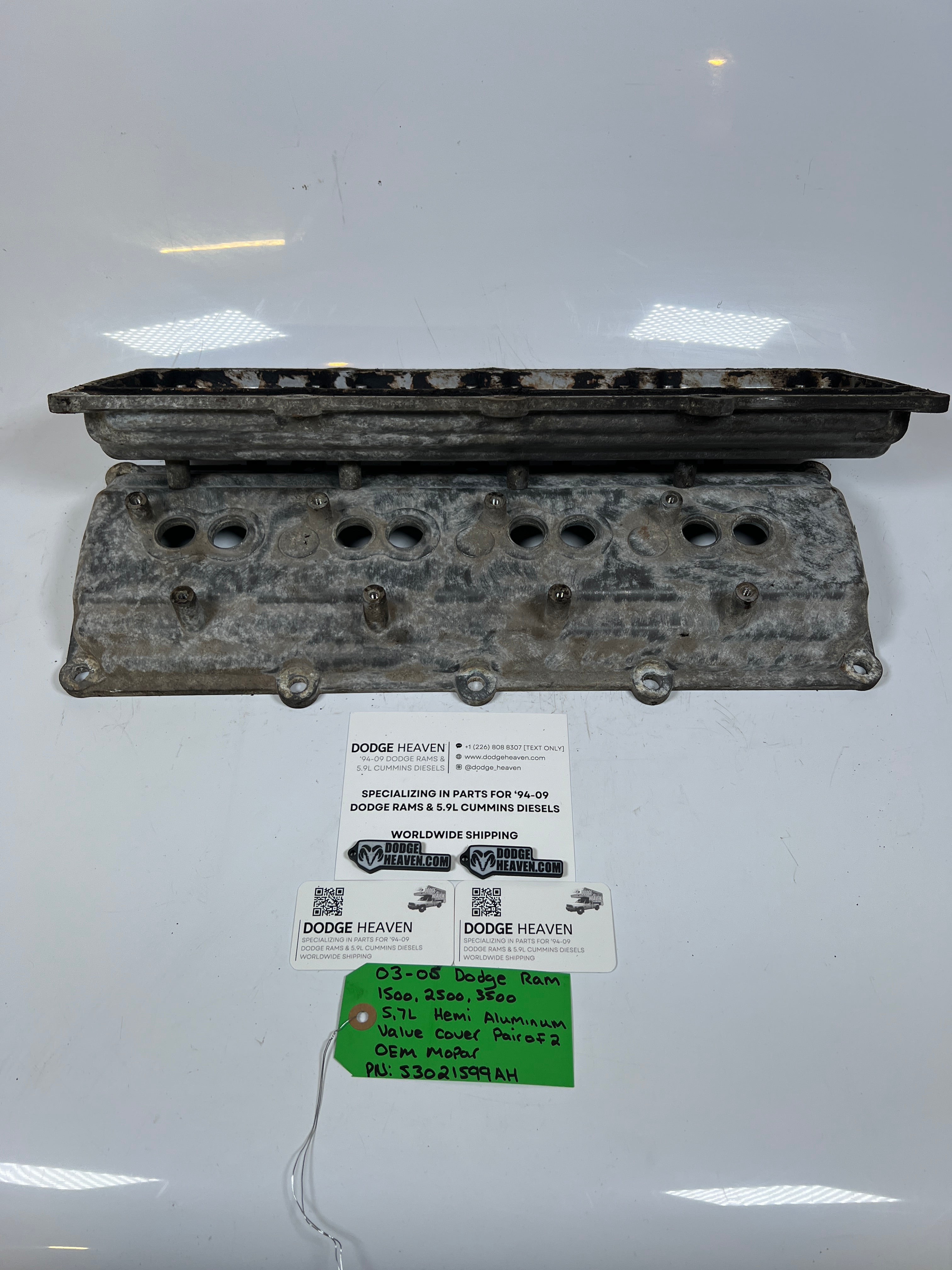 2003-2005 Dodge Ram 5.7L Hemi Aluminum Valve Cover QTY 2