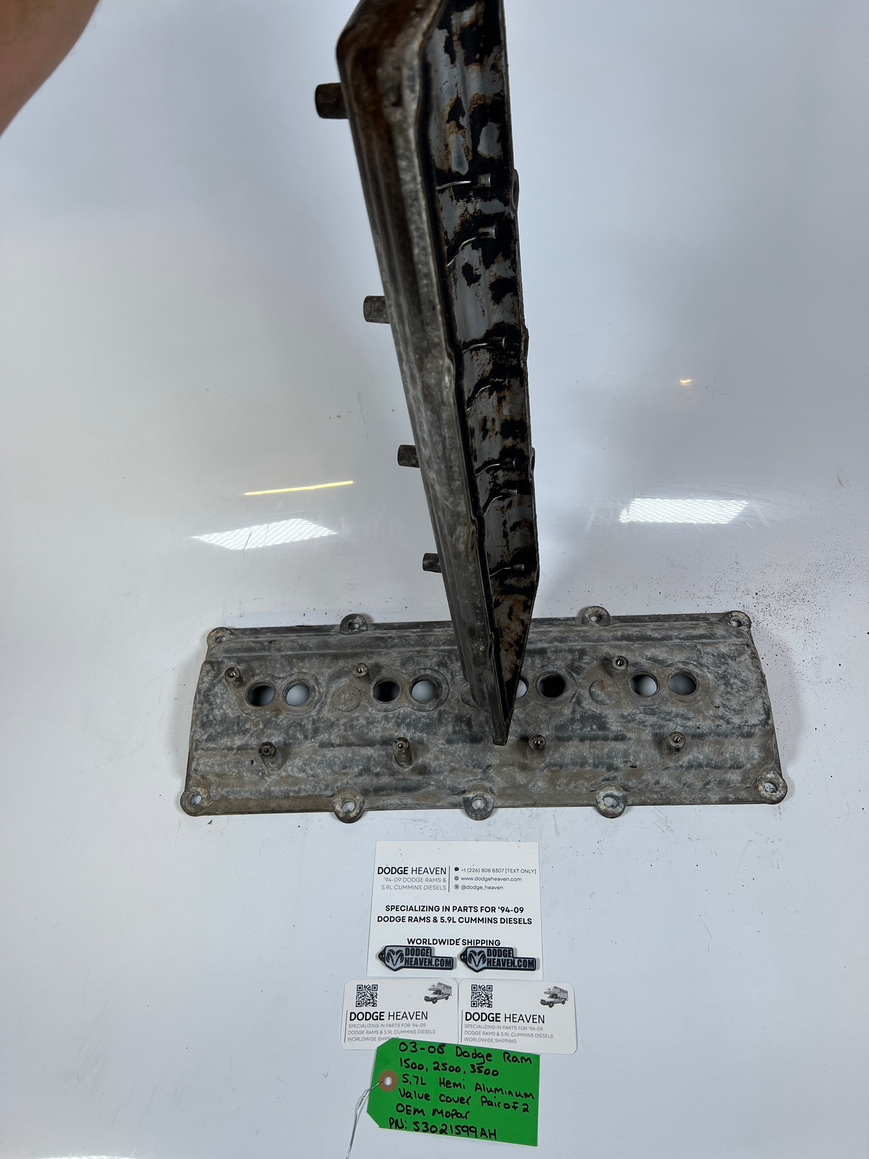 2003-2005 Dodge Ram 5.7L Hemi Aluminum Valve Cover QTY 2