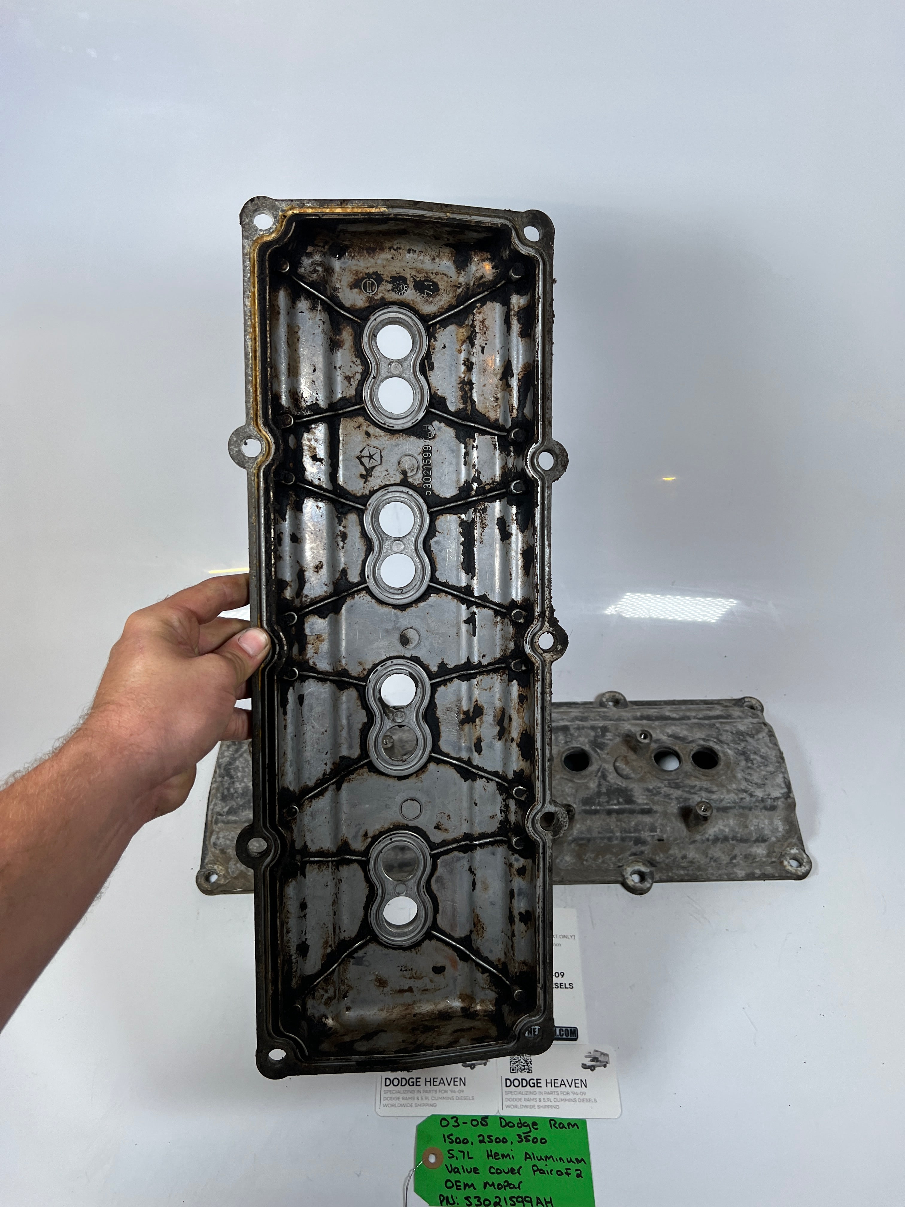 2003-2005 Dodge Ram 5.7L Hemi Aluminum Valve Cover QTY 2