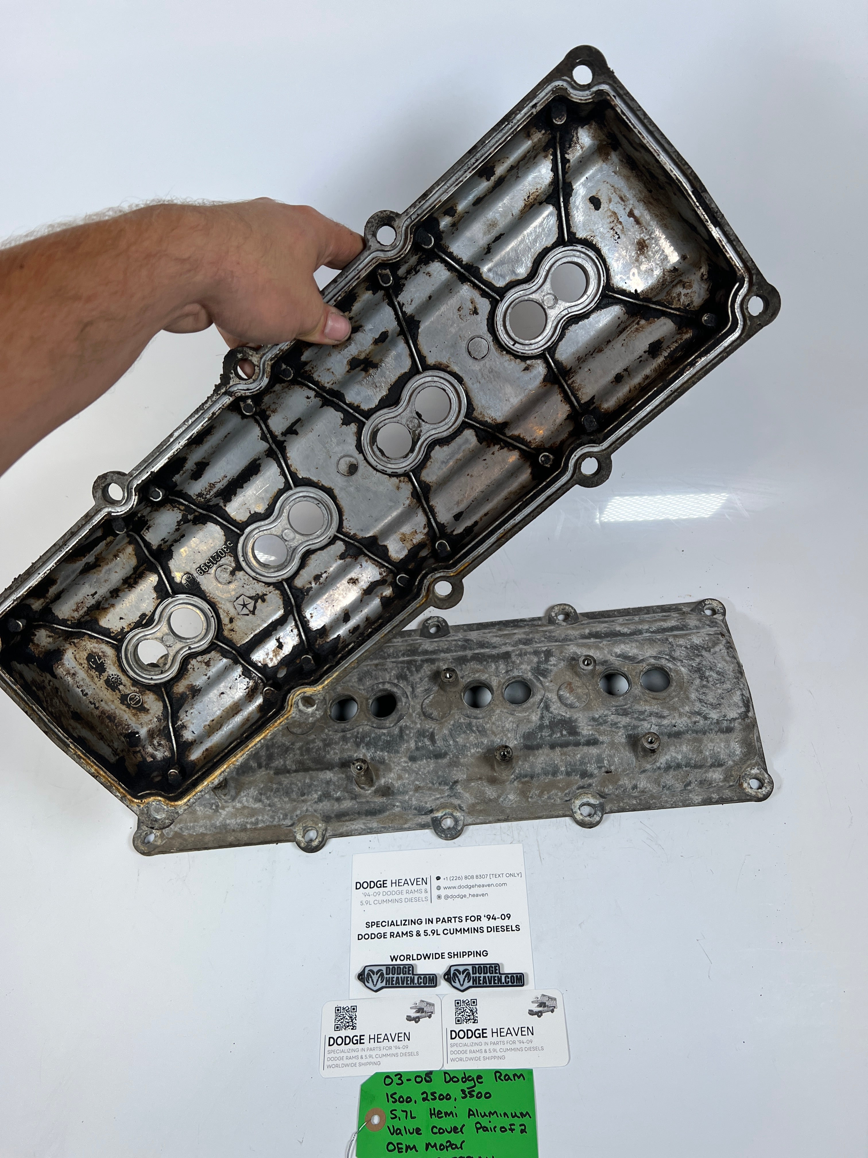 2003-2005 Dodge Ram 5.7L Hemi Aluminum Valve Cover QTY 2