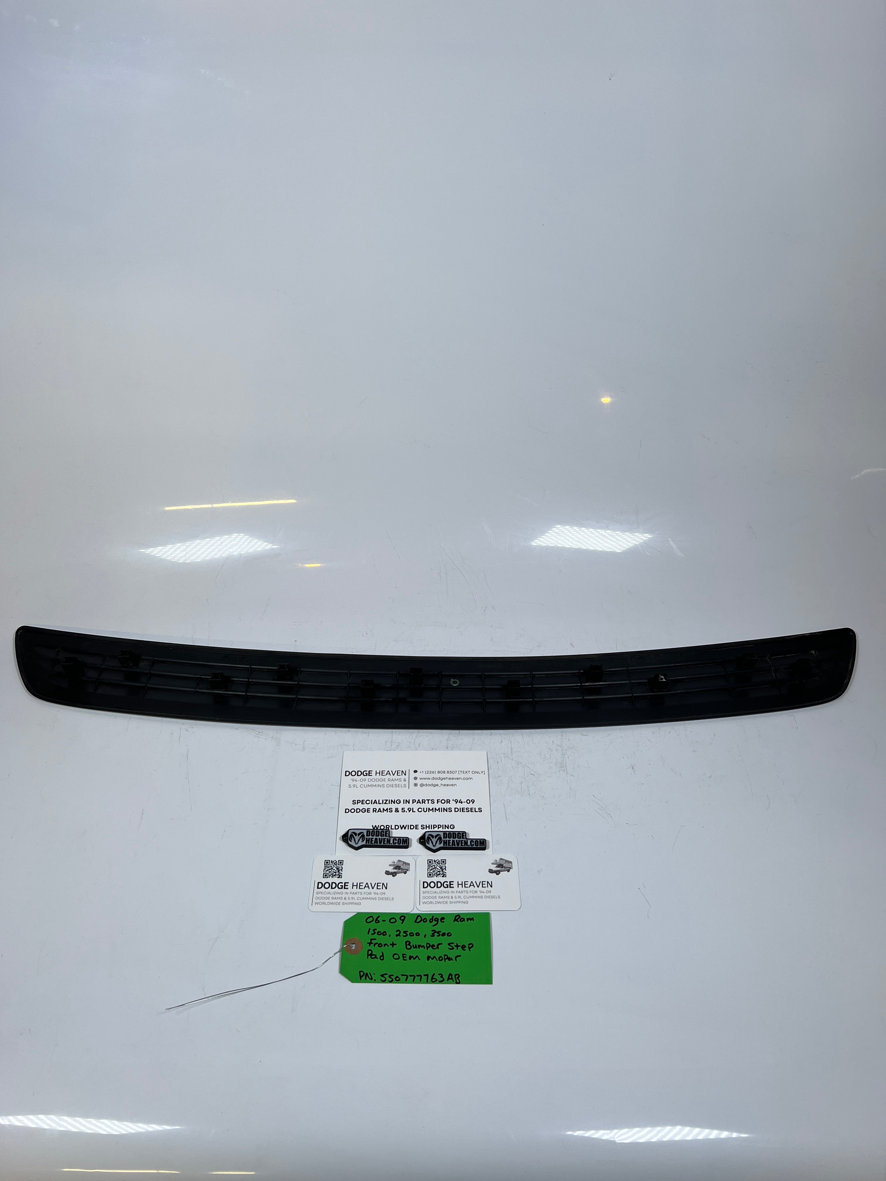 2006-2009 Dodge Ram 1500-3500 Front Bumper Step Pad