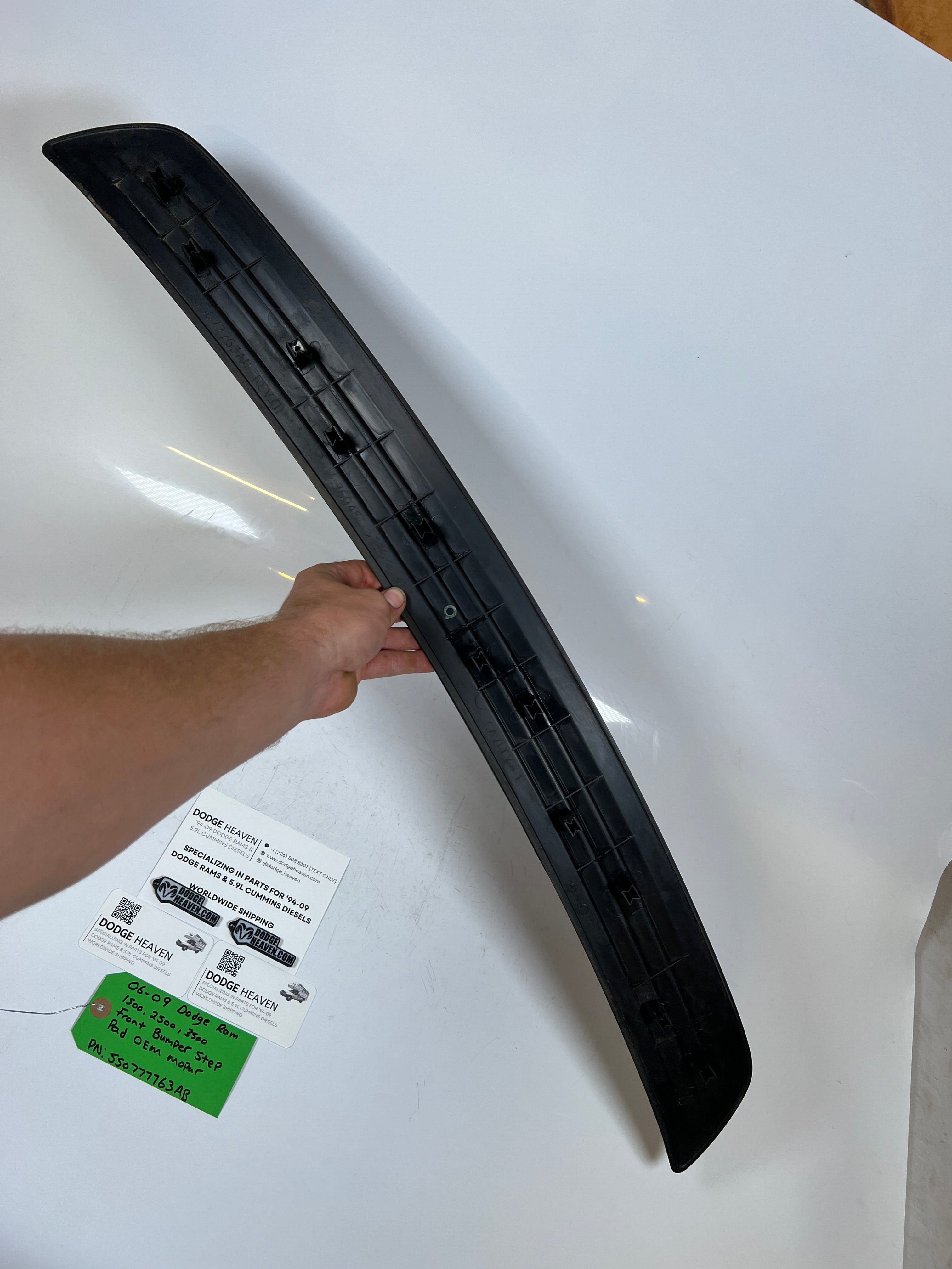 2006-2009 Dodge Ram 1500-3500 Front Bumper Step Pad