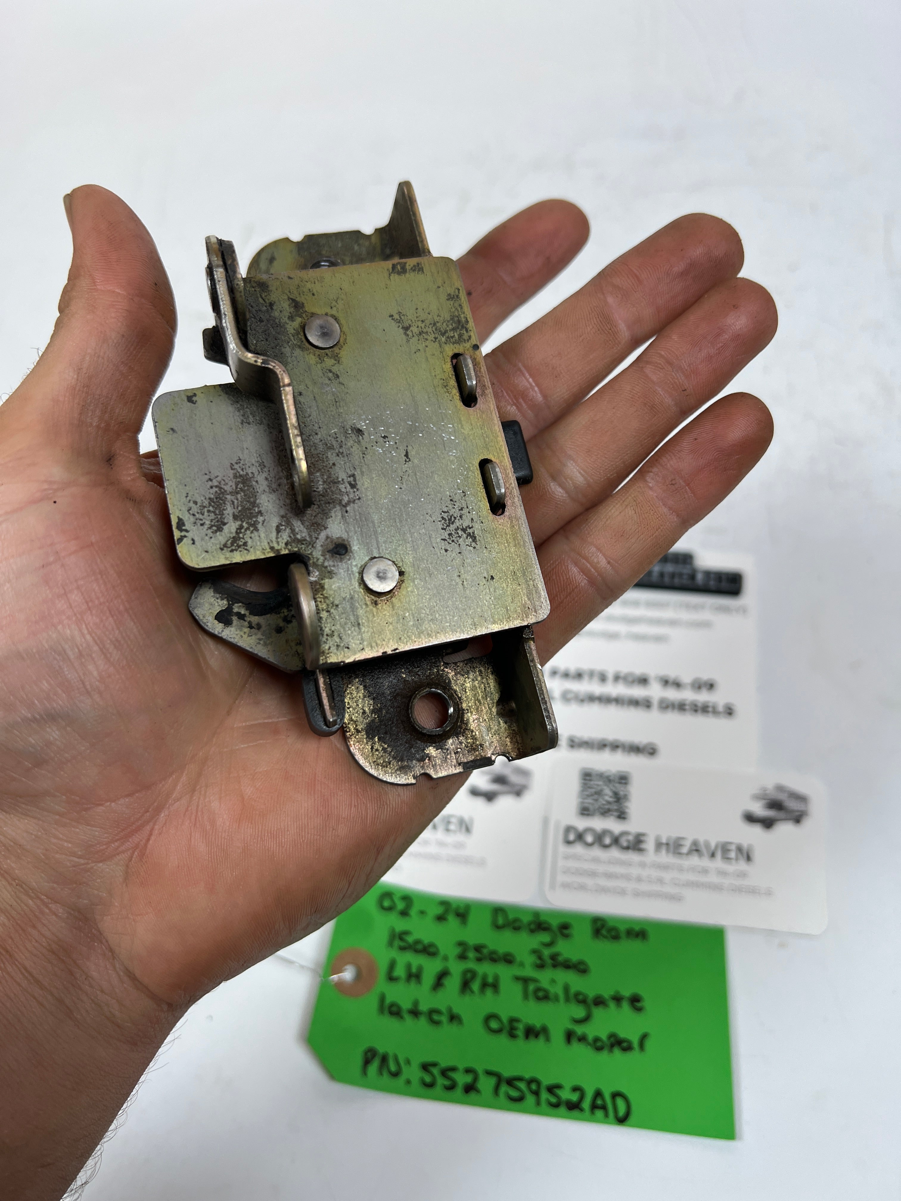 2002-2009 Dodge Ram 1500-3500 Tailgate Latch RH & LH