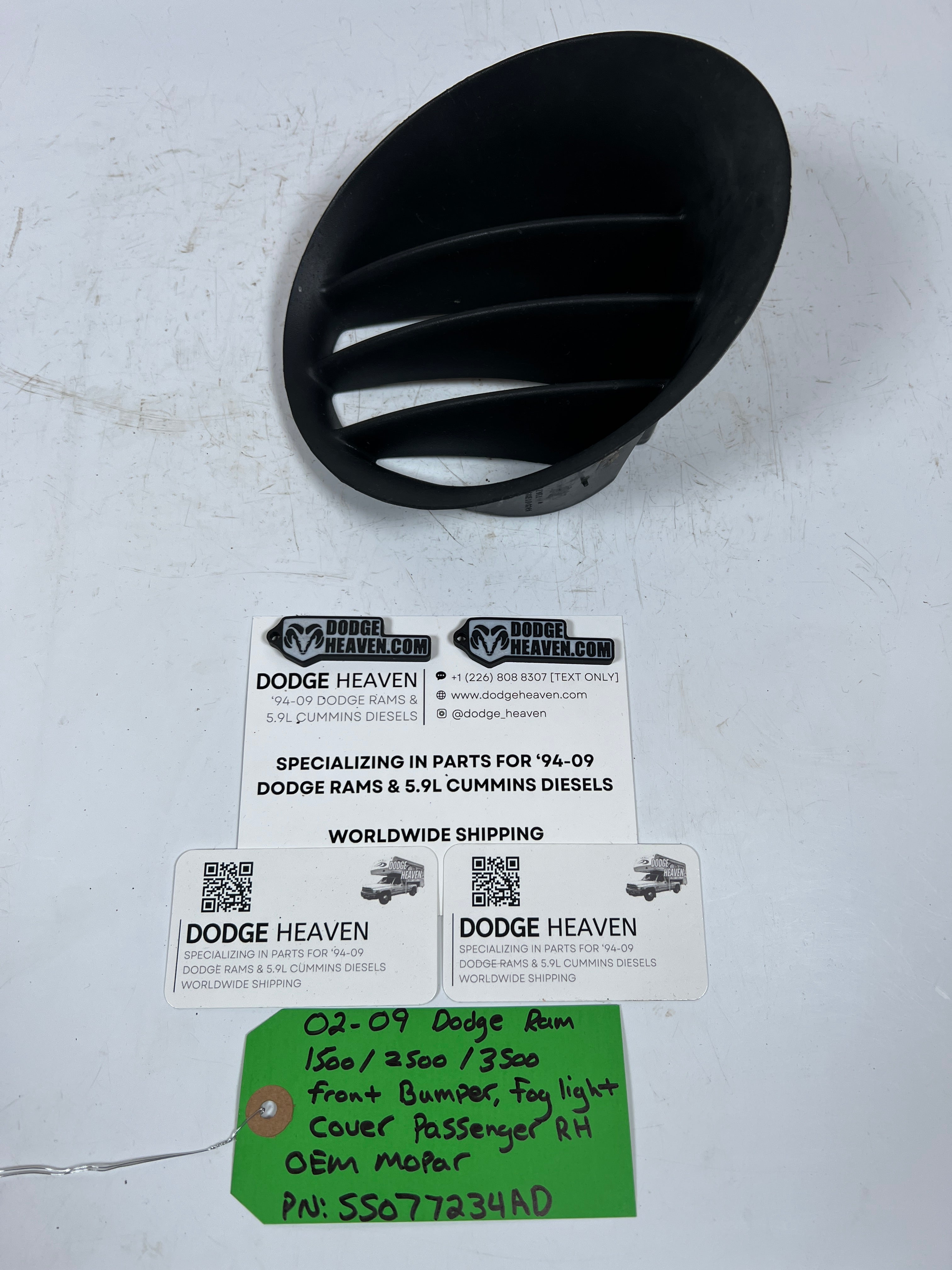 2002-2009 Dodge Ram 1500-3500 Front Bumper Fog Light Cover RH