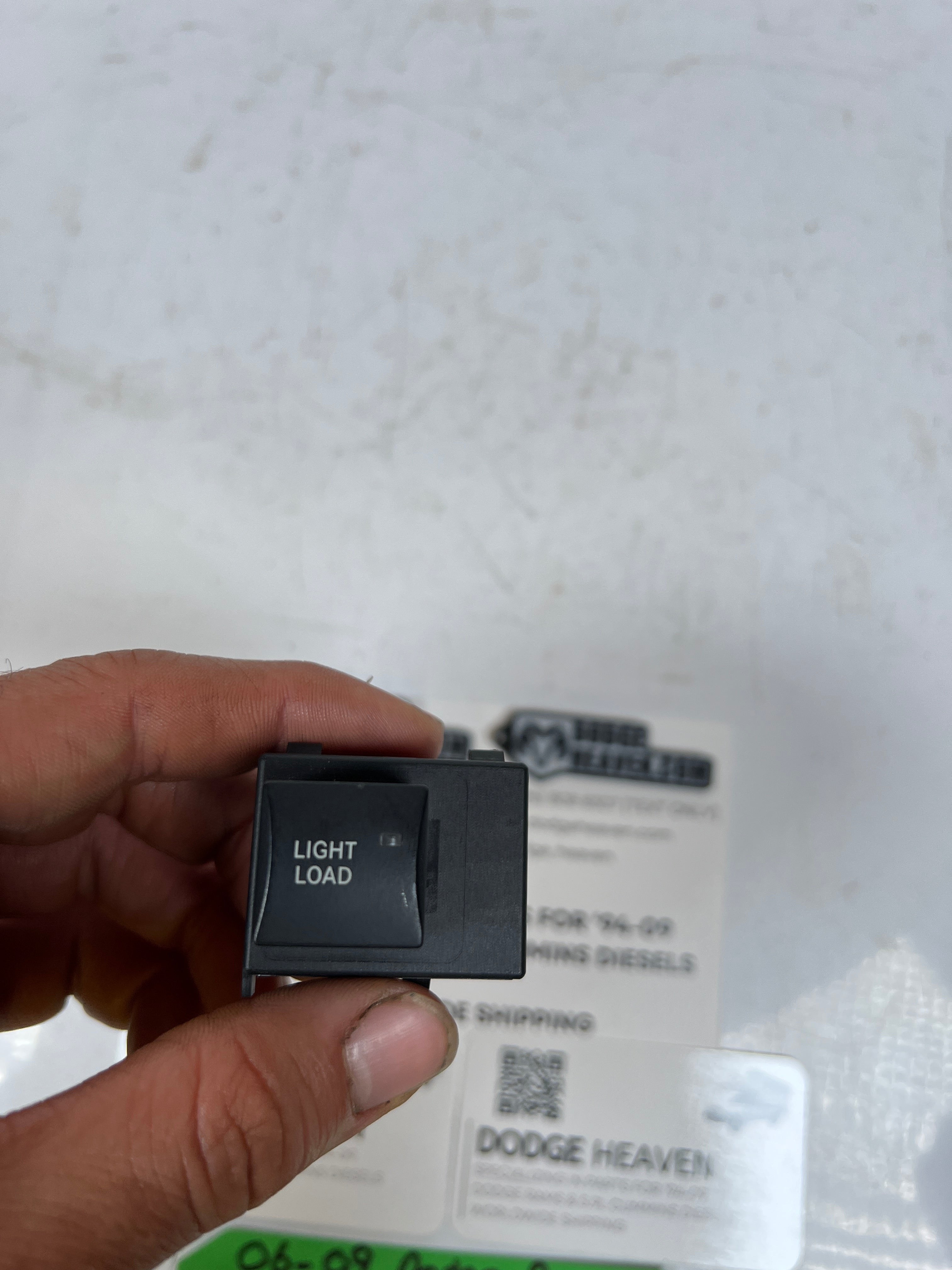 2006-2009 Dodge Ram 1500-3500 Light Load Switch