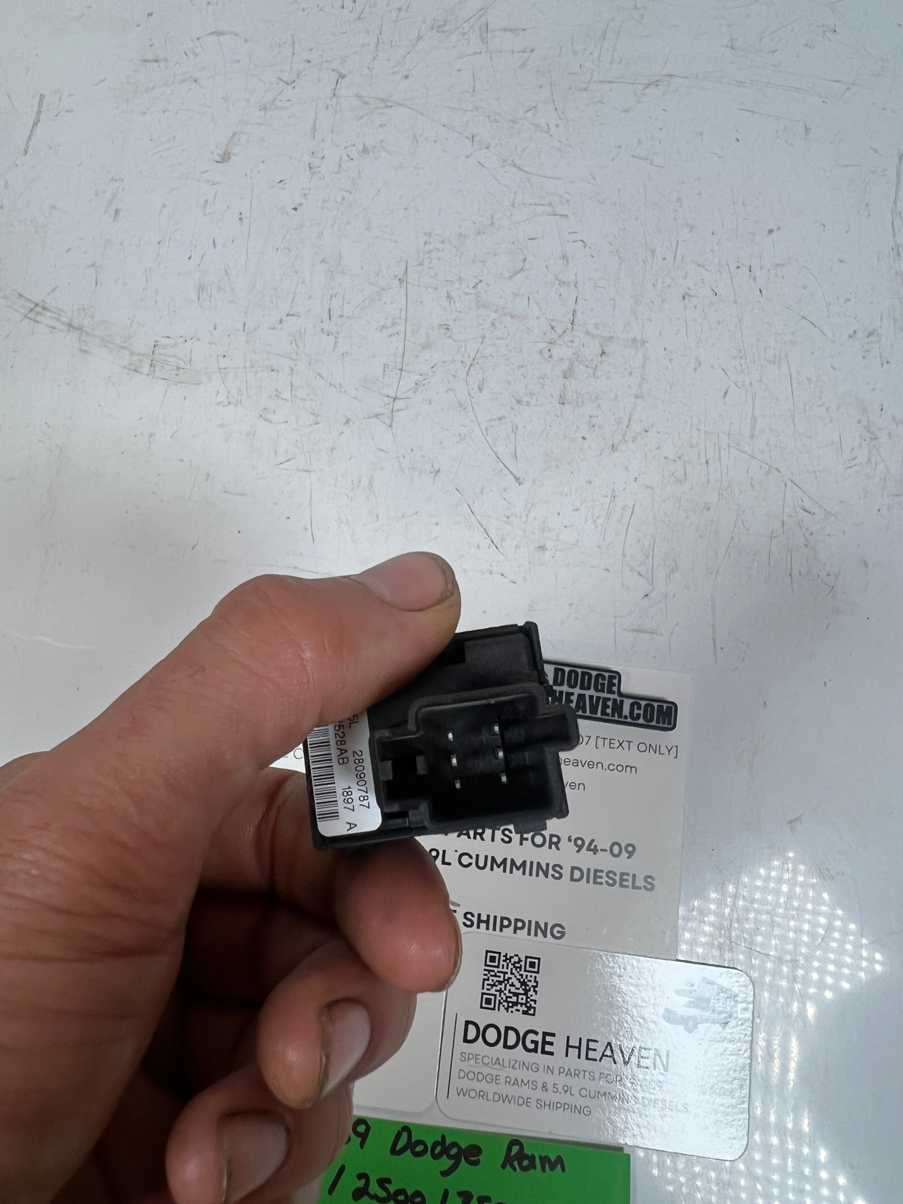 2006-2009 Dodge Ram 1500-3500 Light Load Switch