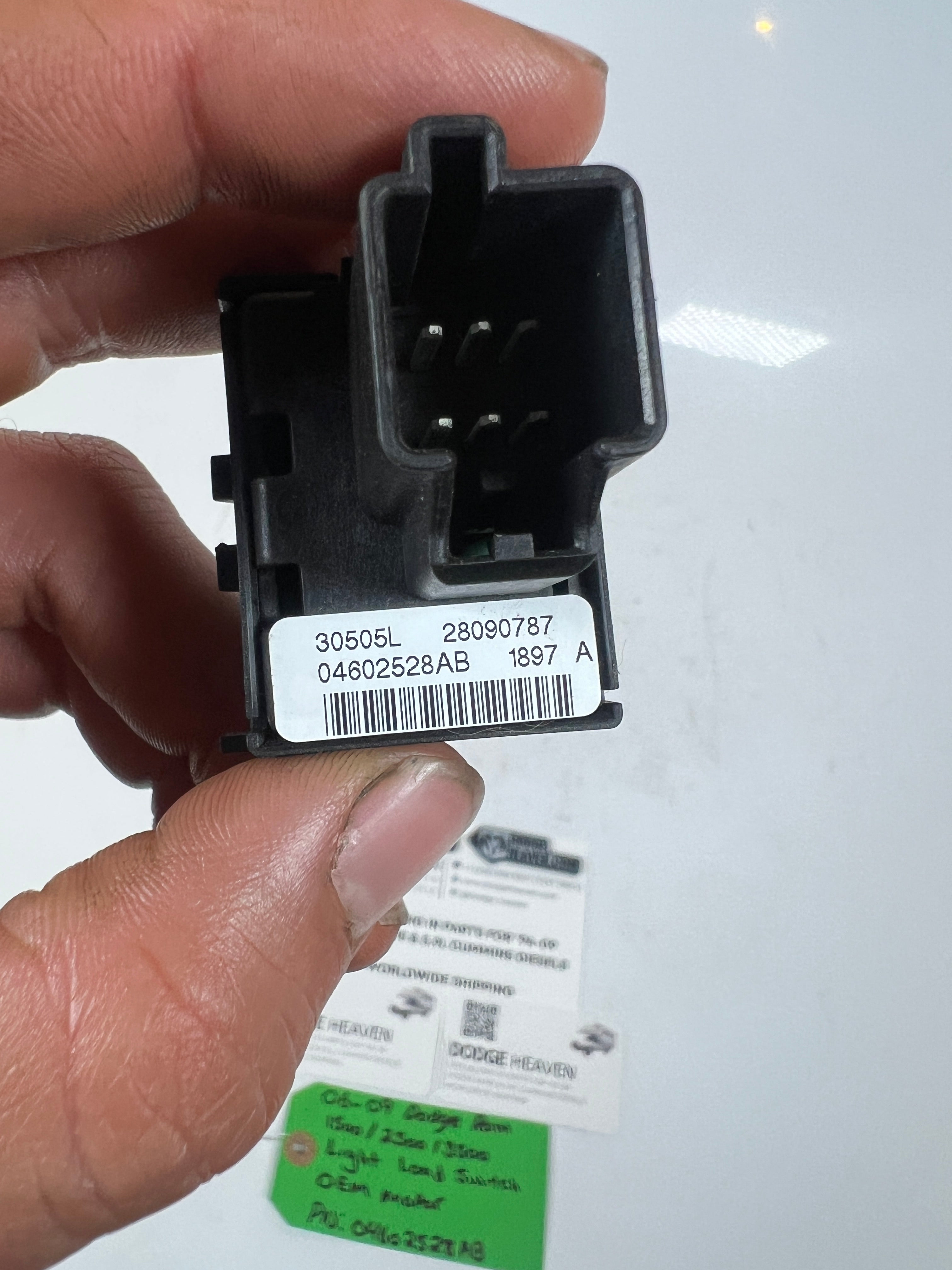 2006-2009 Dodge Ram 1500-3500 Light Load Switch