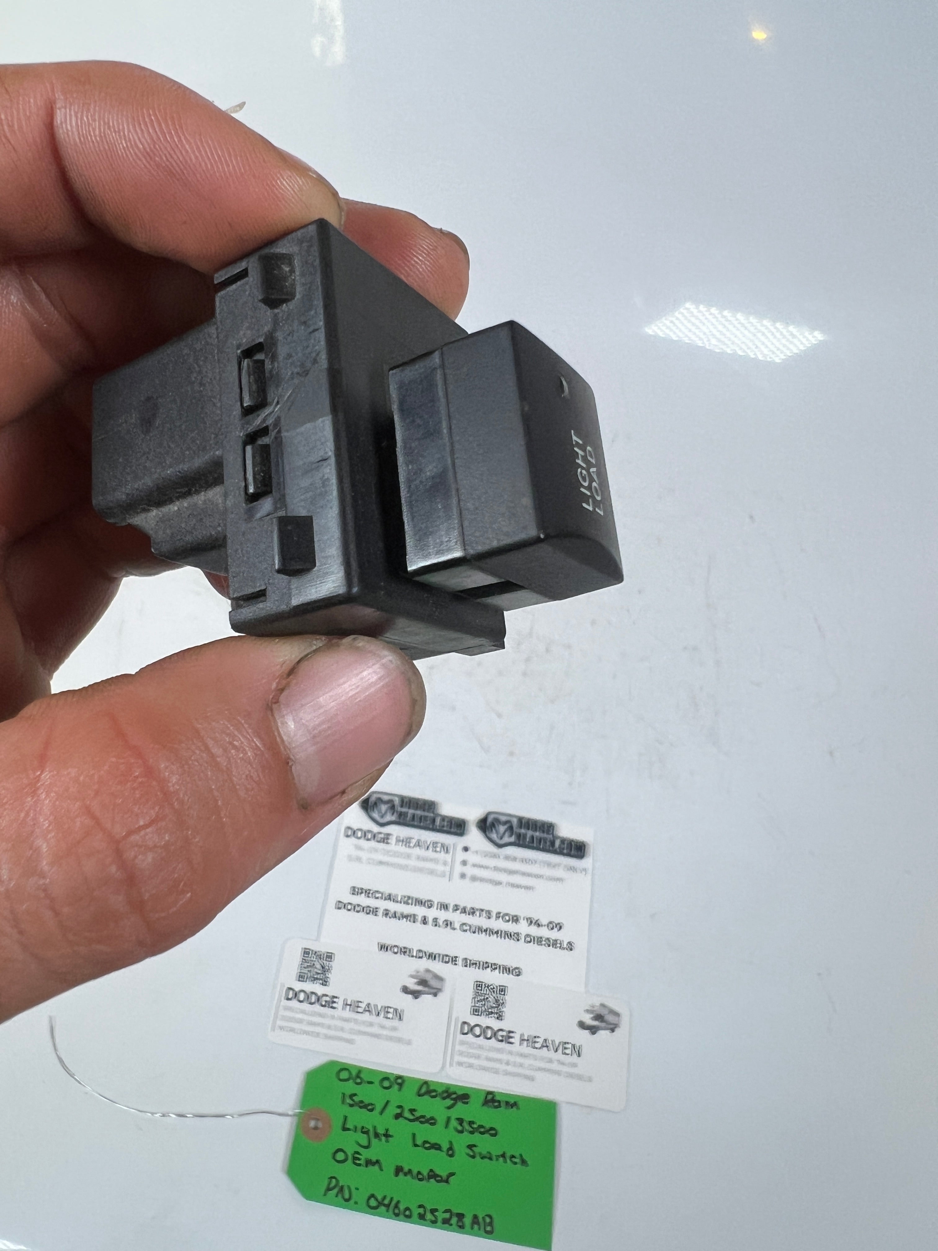 2006-2009 Dodge Ram 1500-3500 Light Load Switch